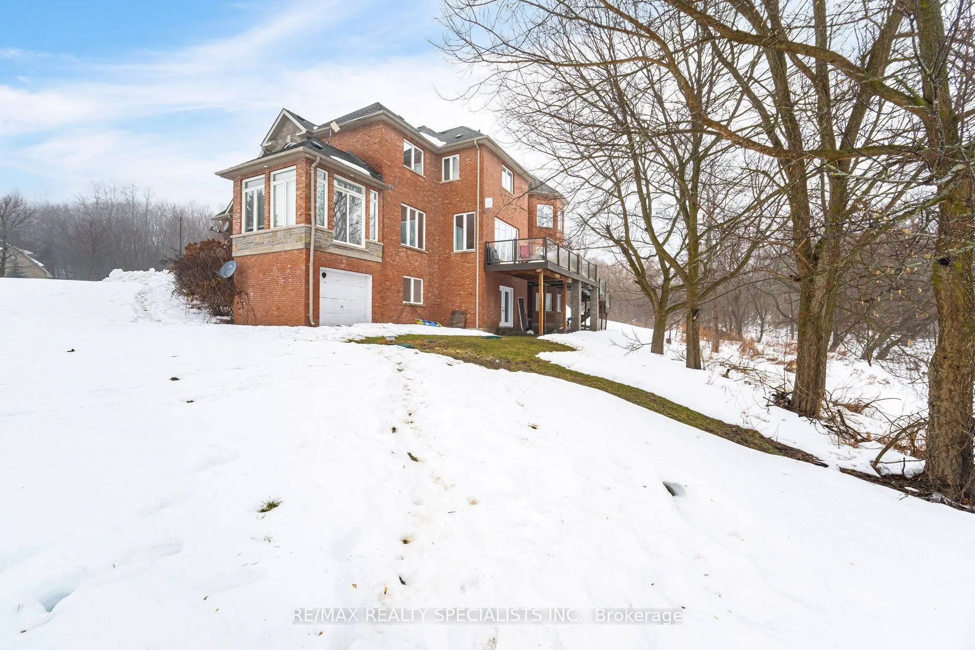 3 Valley Hill Drive