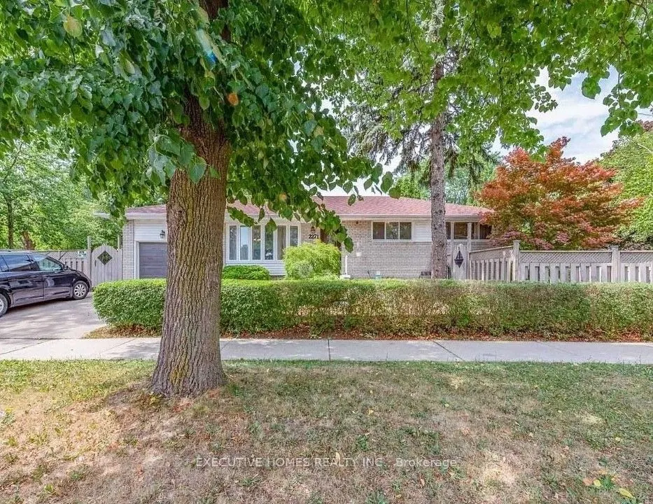 2271 Truscott Drive