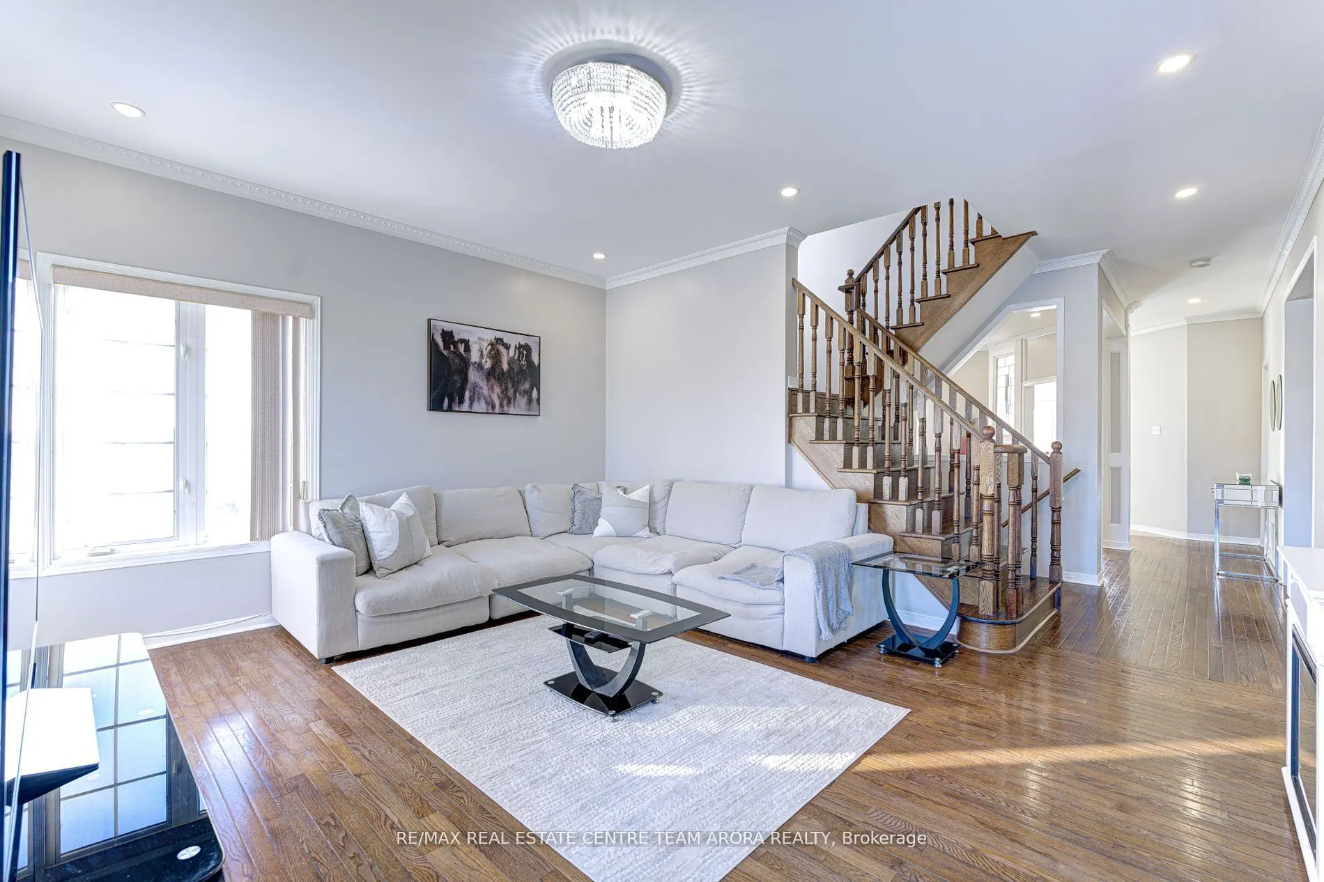 15 Roundstone Drive