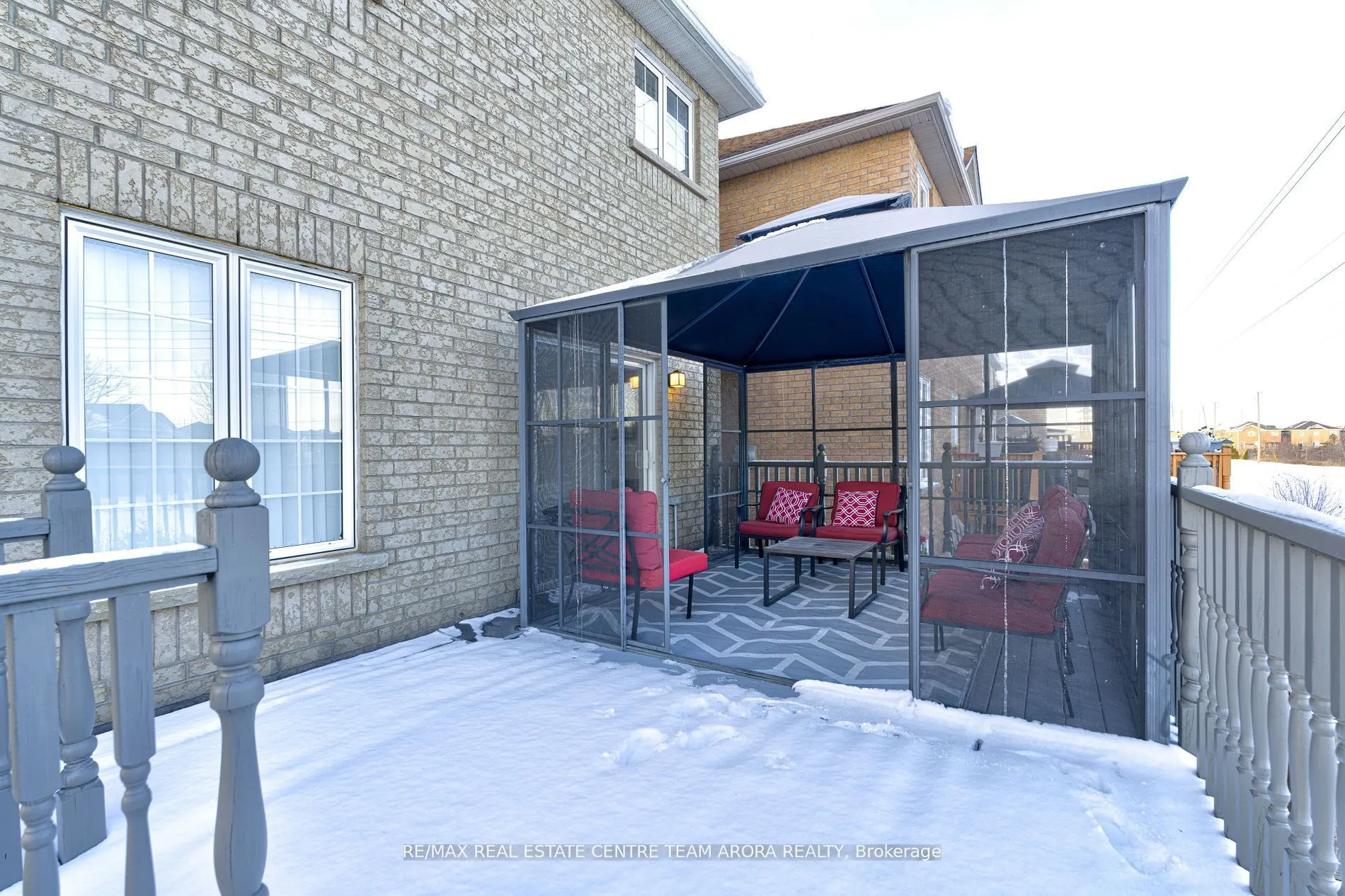 15 Roundstone Drive