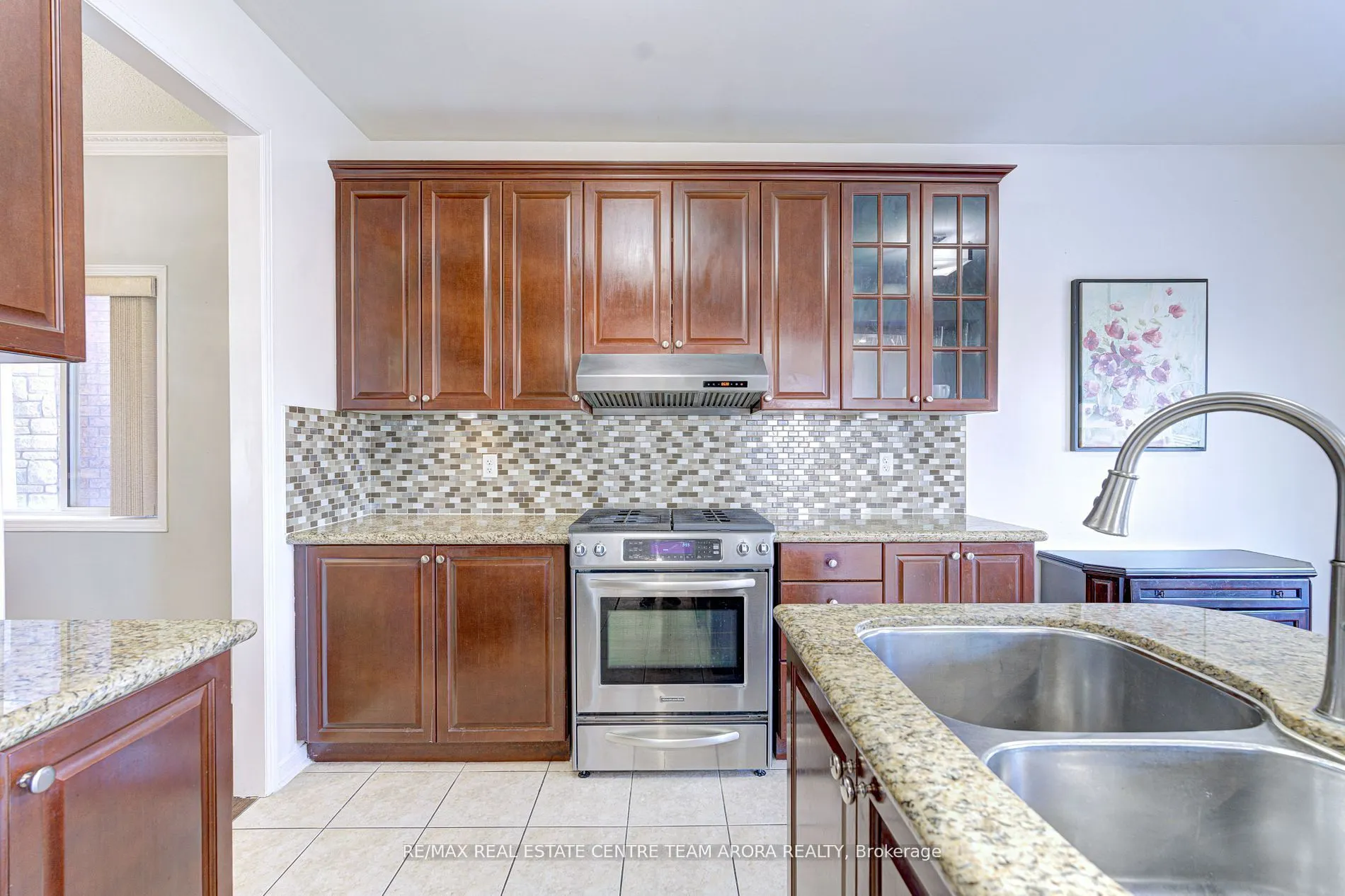 15 Roundstone Drive