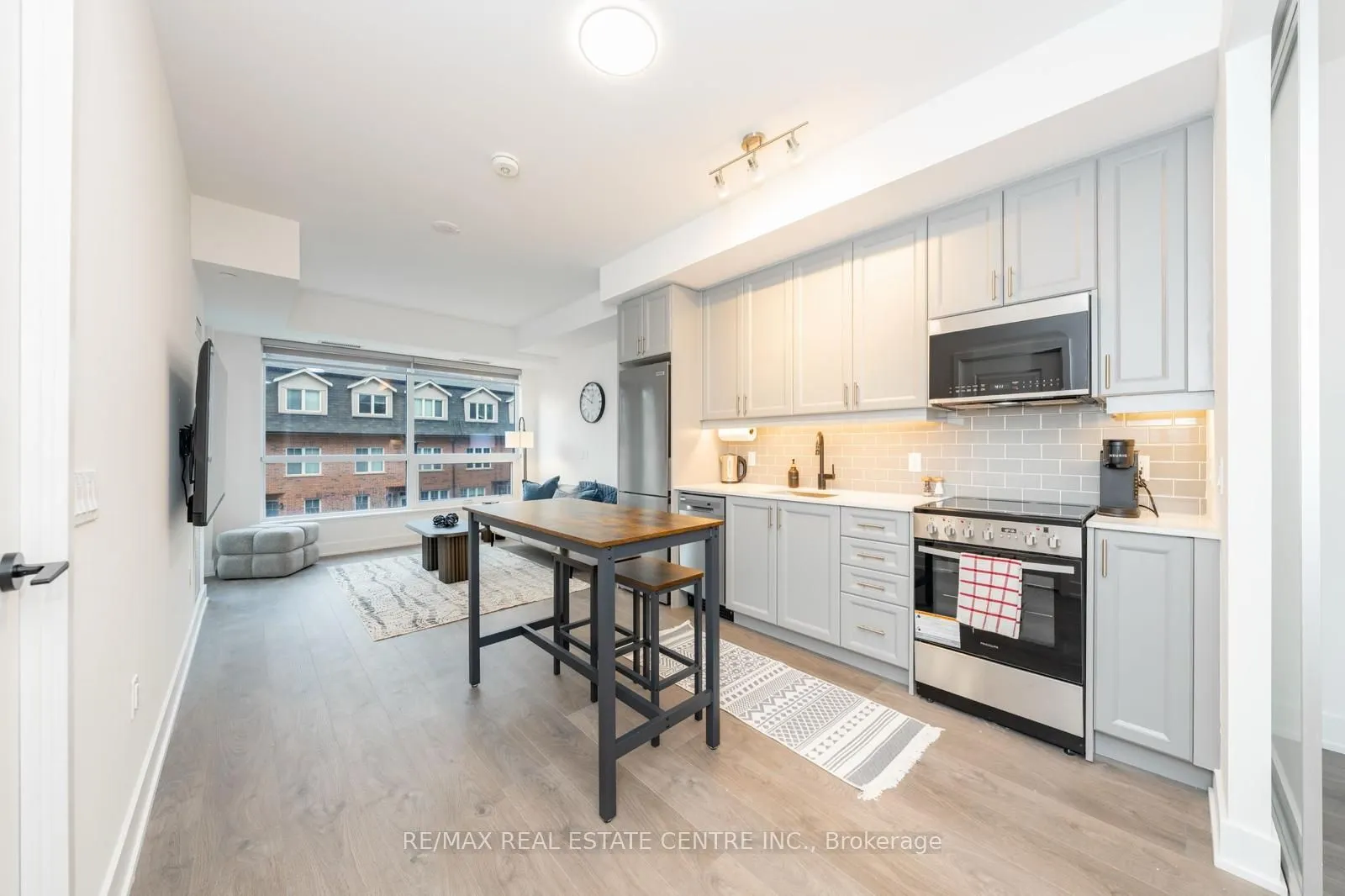 2343 Khalsa Gate, #313