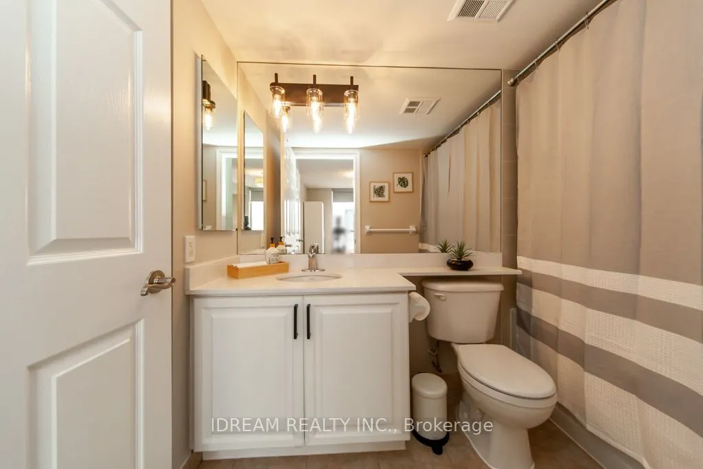 5229 Dundas Street W, #907
