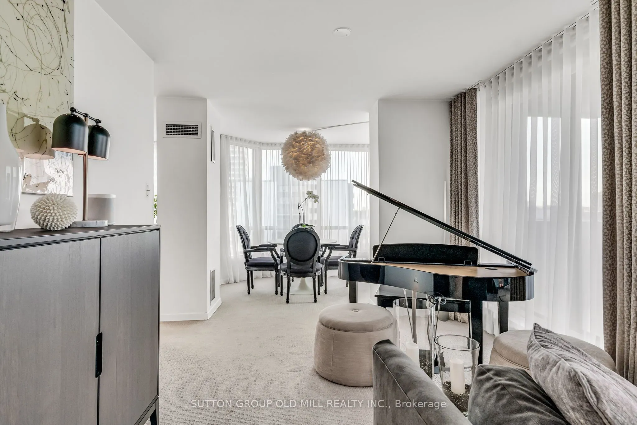 1320 Islington Avenue, #901