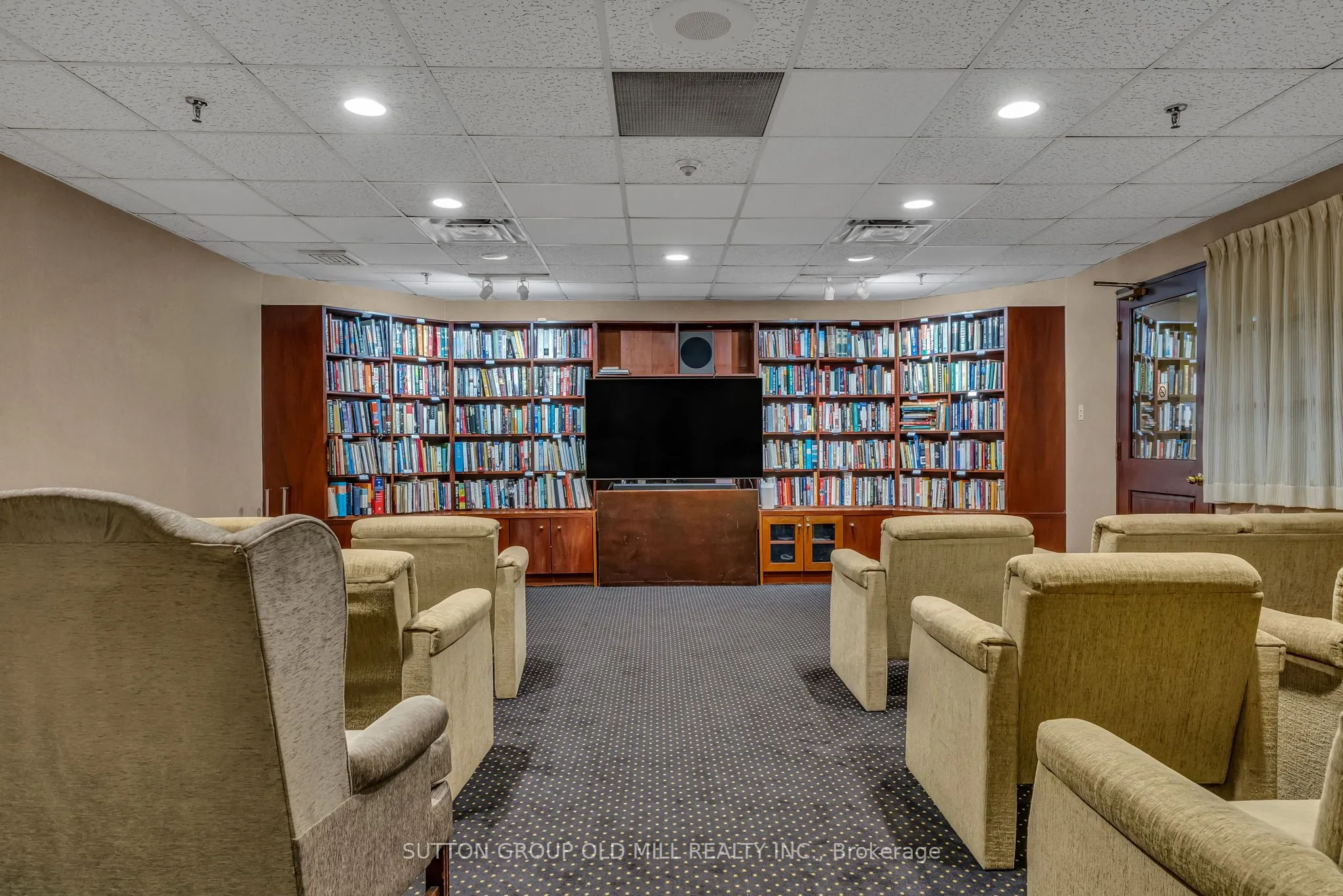 1320 Islington Avenue, #901