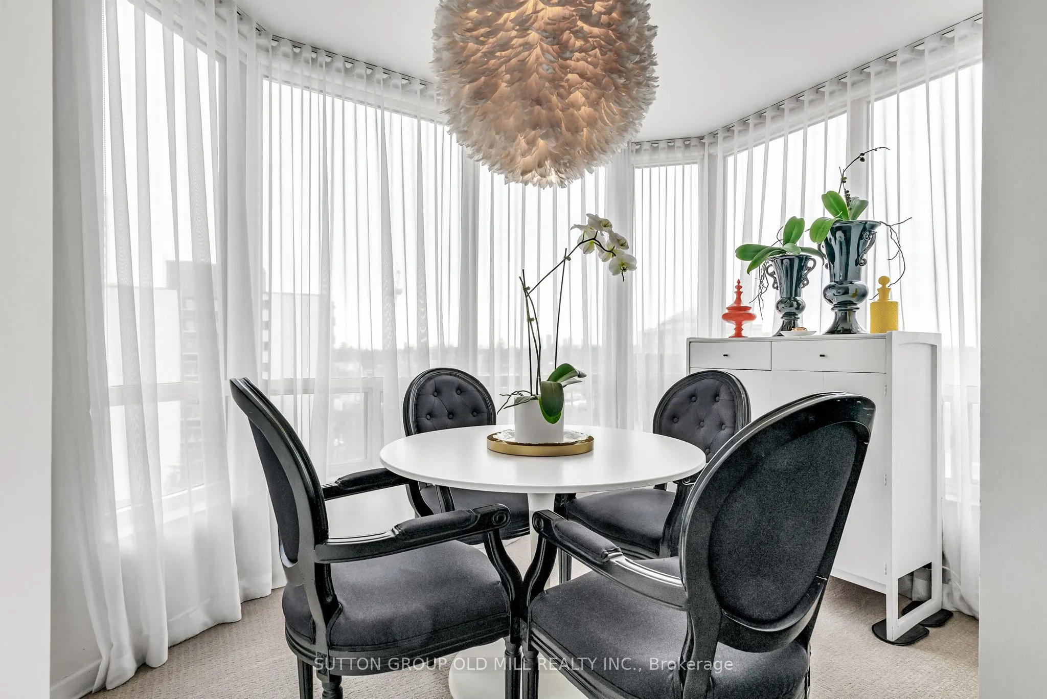 1320 Islington Avenue, #901