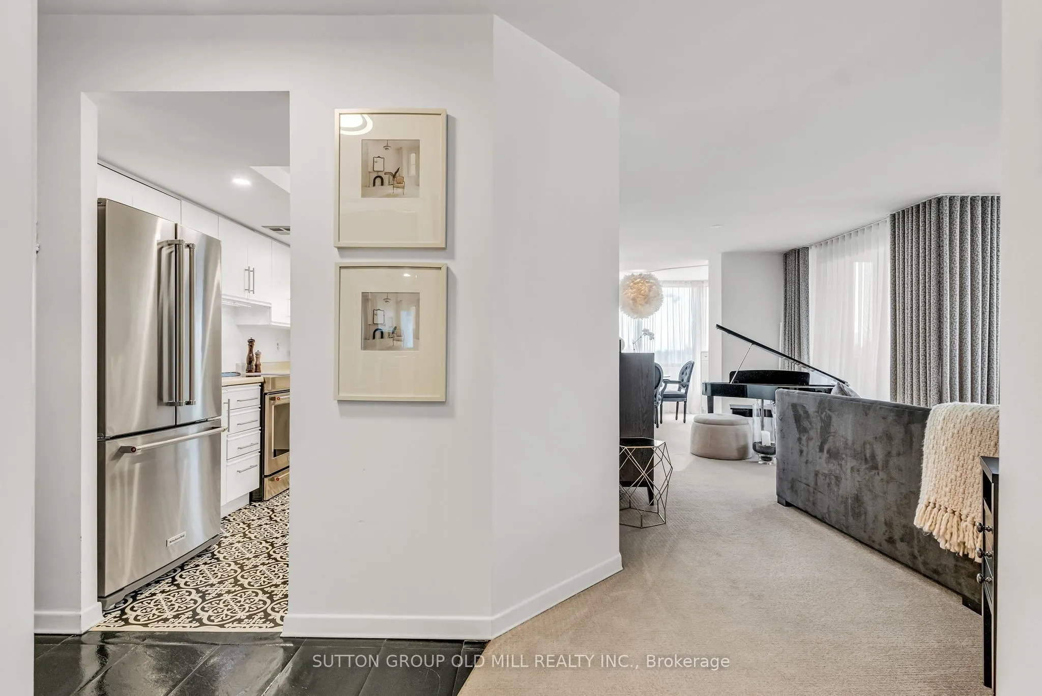 1320 Islington Avenue, #901
