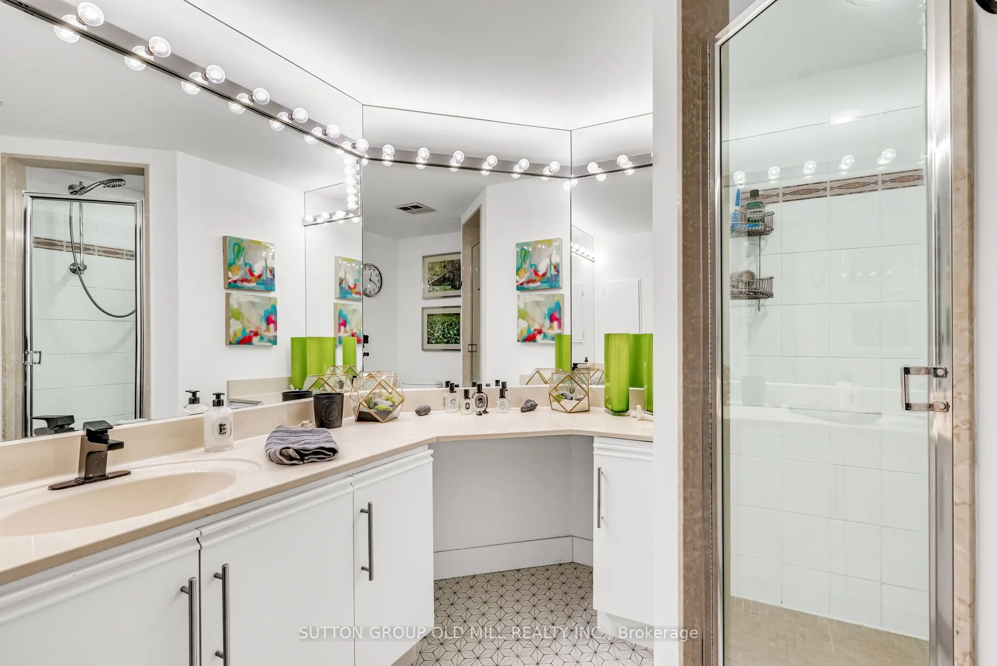 1320 Islington Avenue, #901
