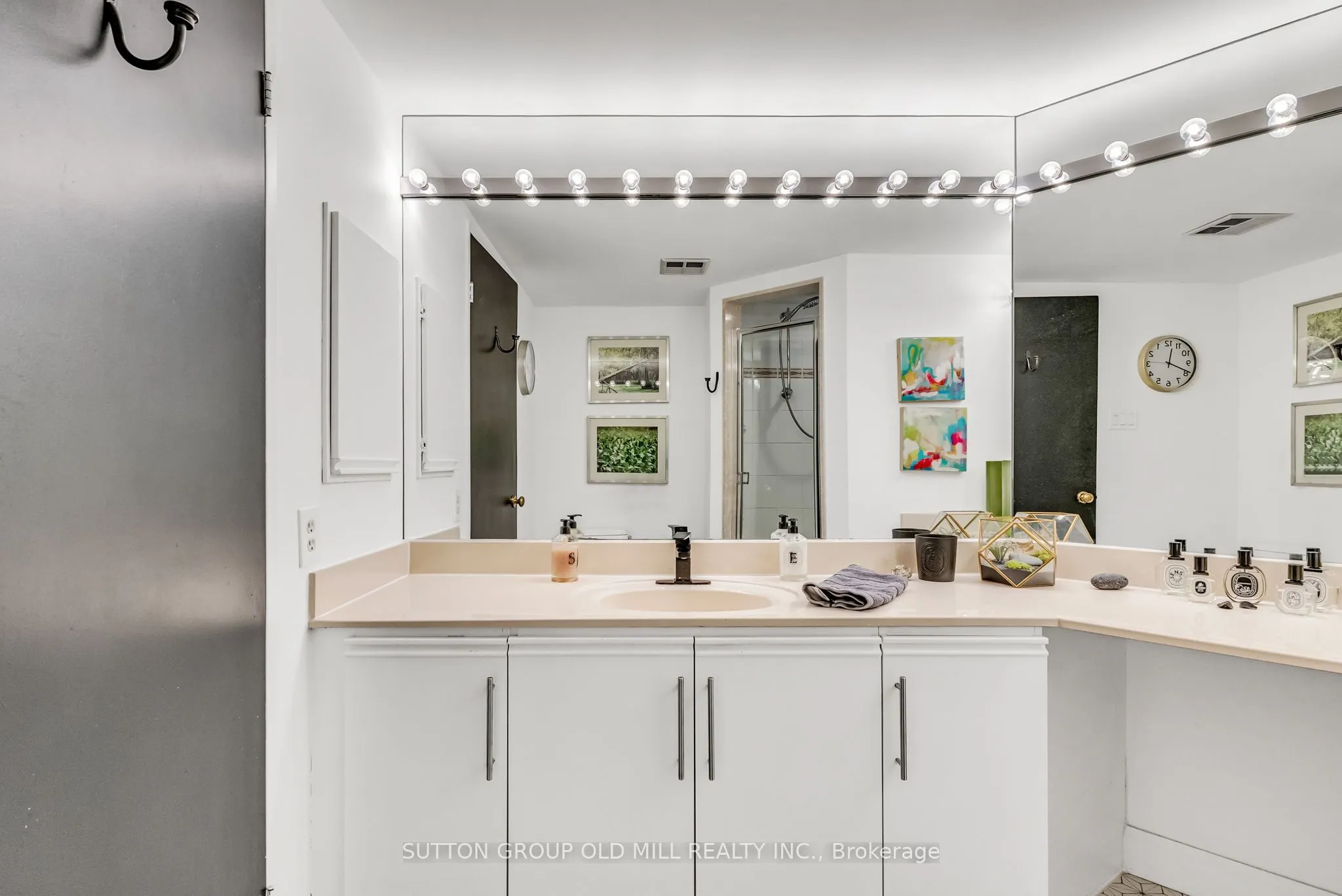 1320 Islington Avenue, #901