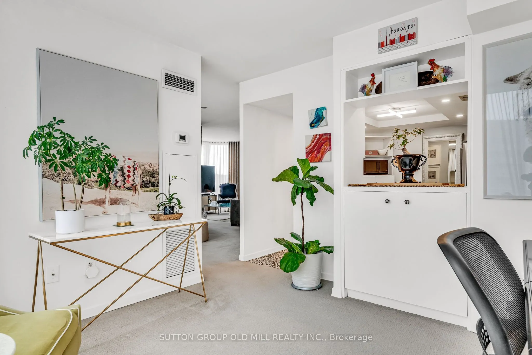 1320 Islington Avenue, #901