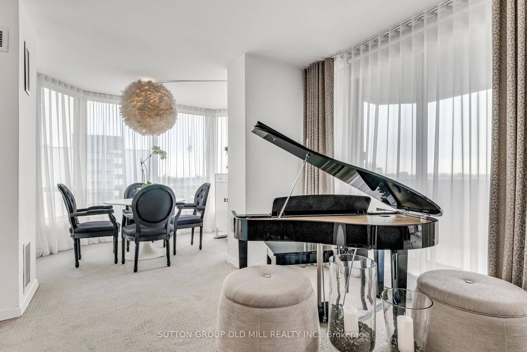 1320 Islington Avenue, #901