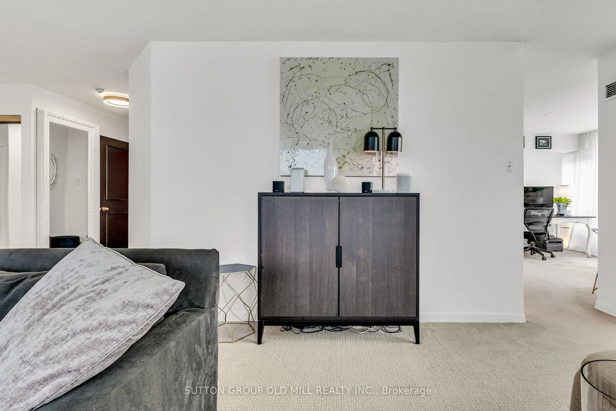 1320 Islington Avenue, #901