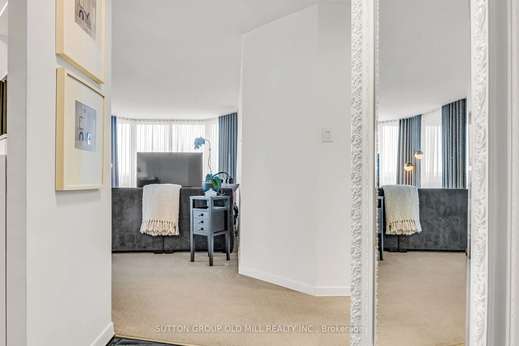 1320 Islington Avenue, #901