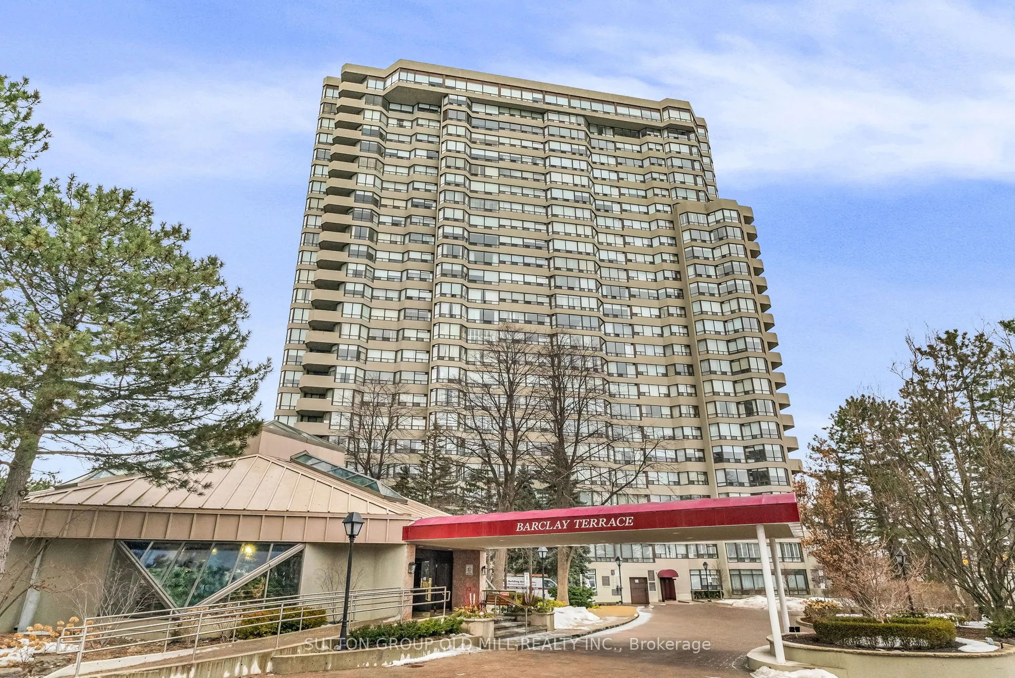 1320 Islington Avenue, #901