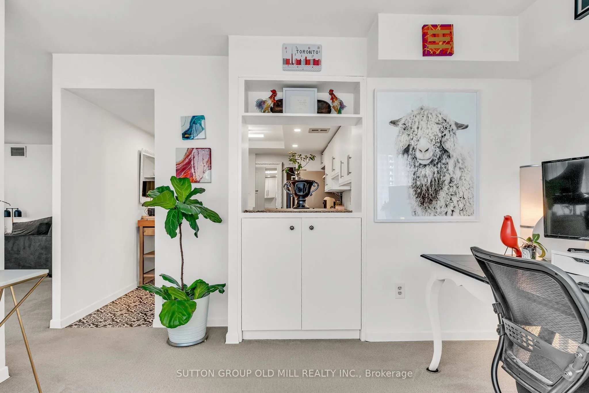 1320 Islington Avenue, #901