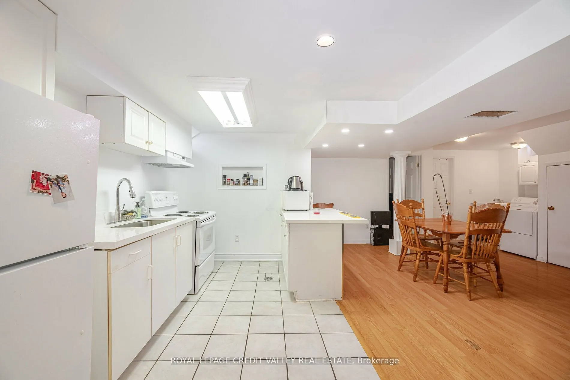 83 Fairglen Avenue