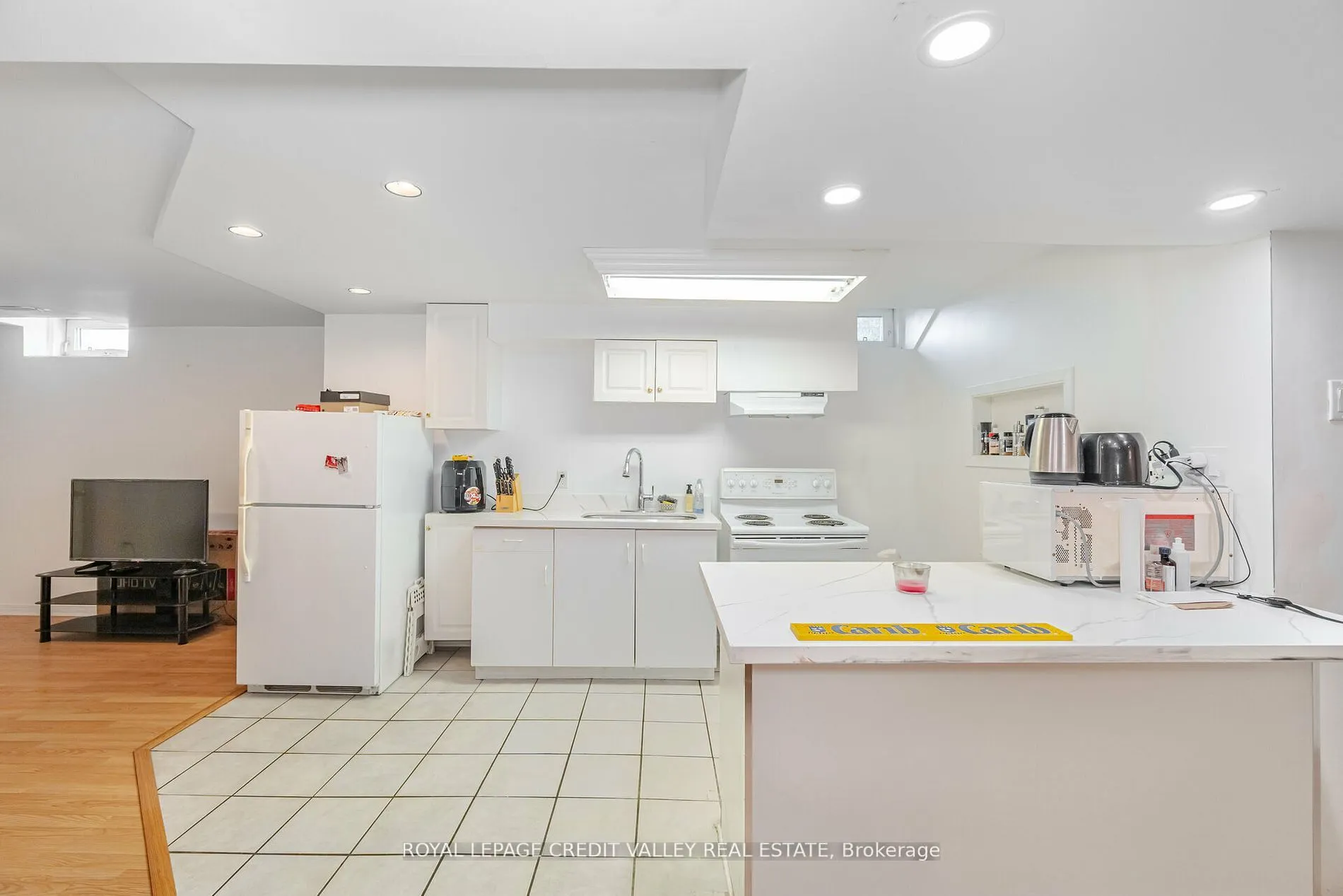83 Fairglen Avenue