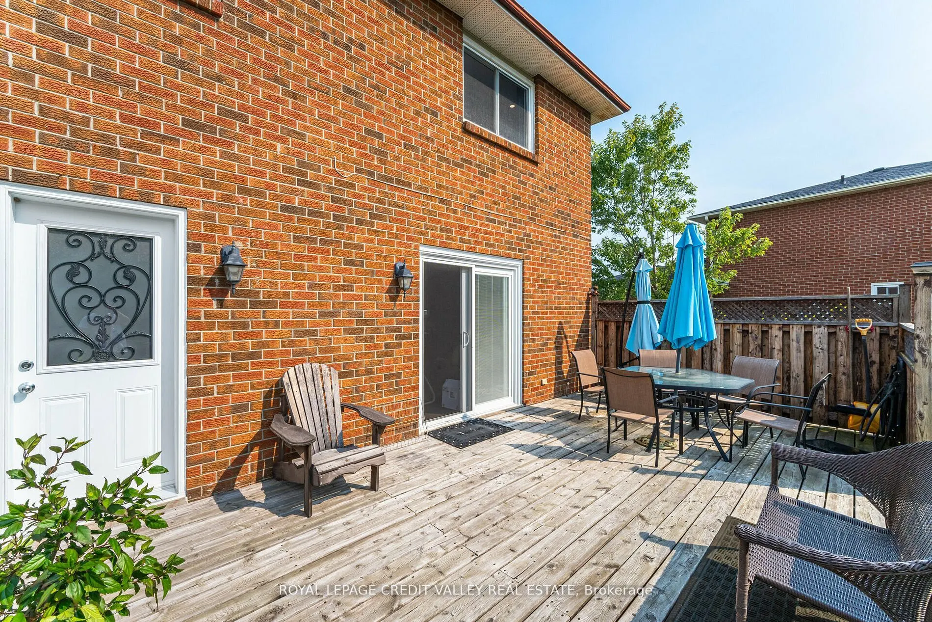 83 Fairglen Avenue