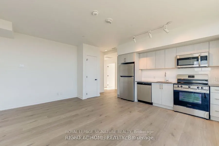 7 Fairbank Avenue, #801