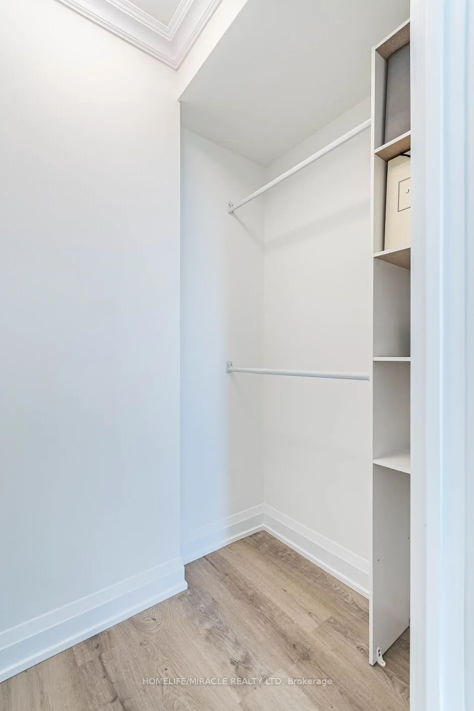 1270 Maple Crossing Boulevard, #604