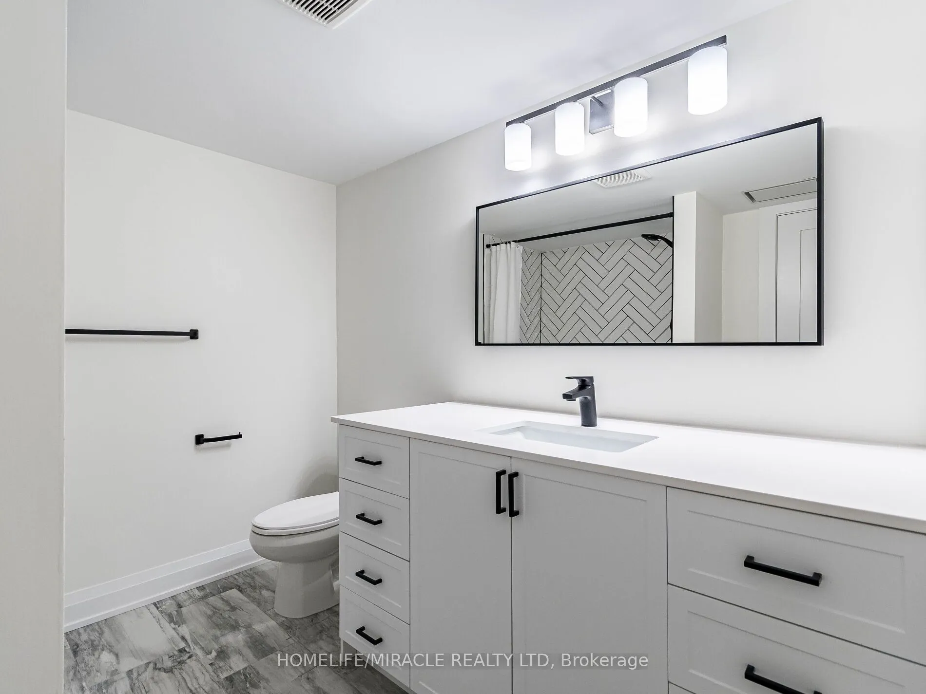 1270 Maple Crossing Boulevard, #604