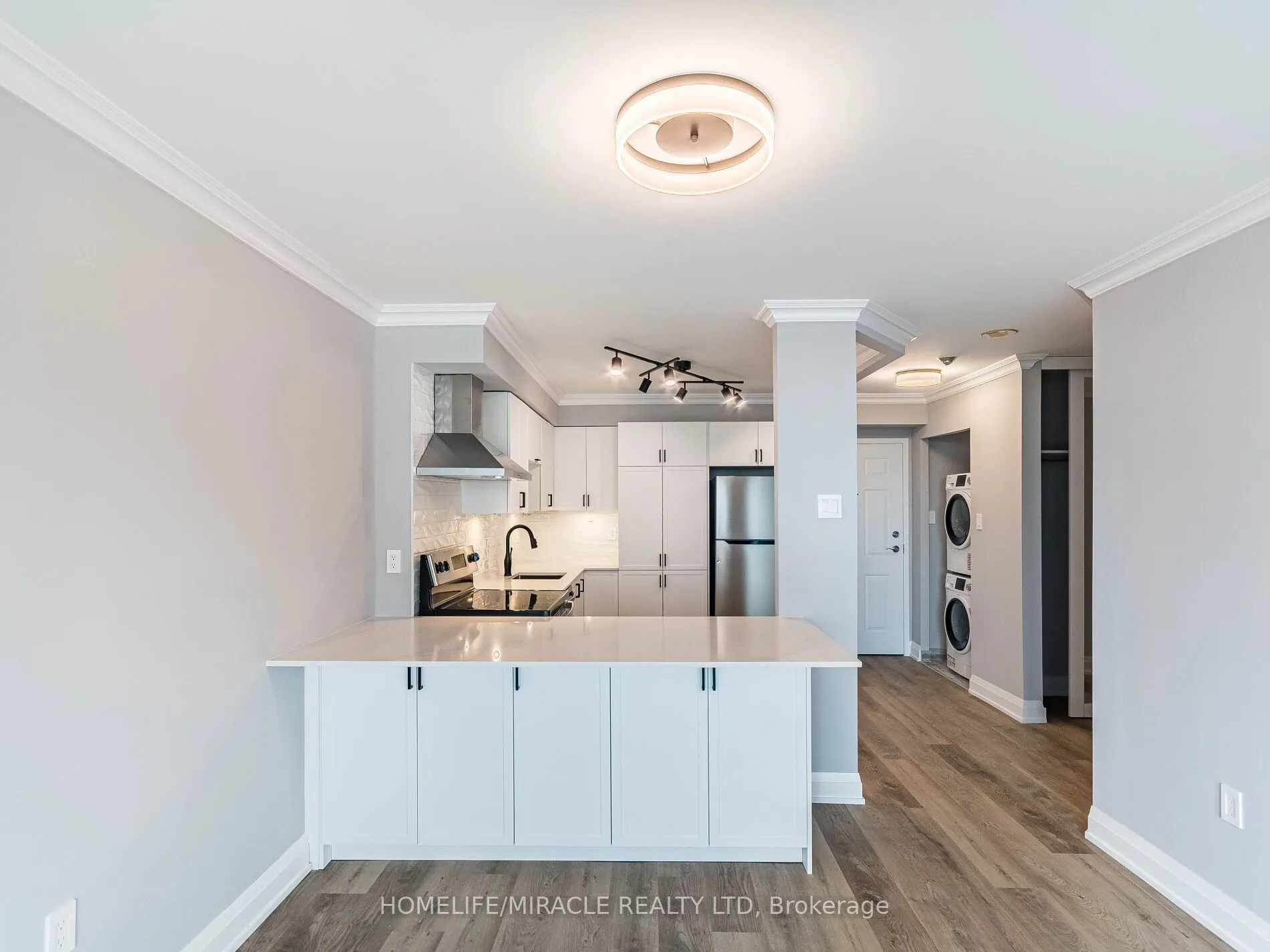 1270 Maple Crossing Boulevard, #604