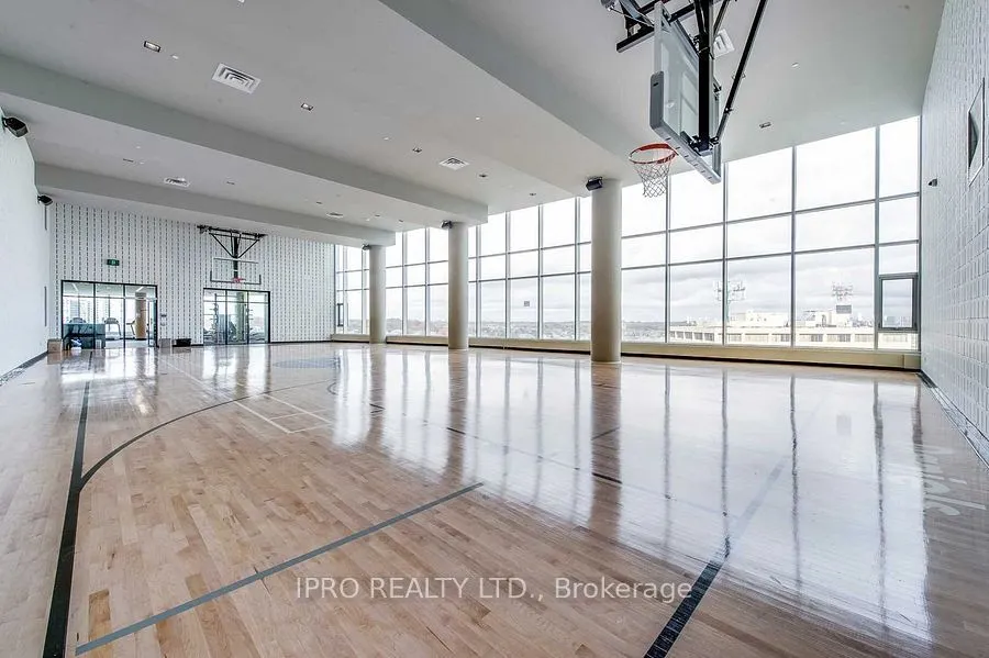 2520 Eglinton Avenue W, #1018