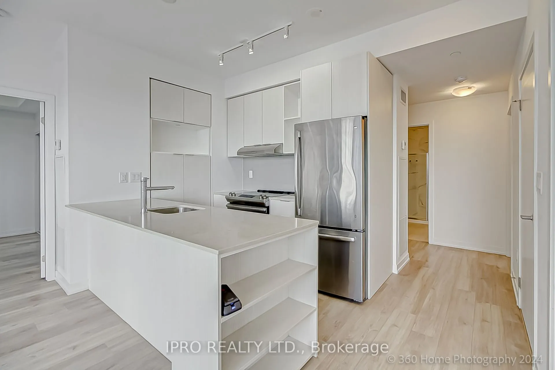 2520 Eglinton Avenue W, #1018