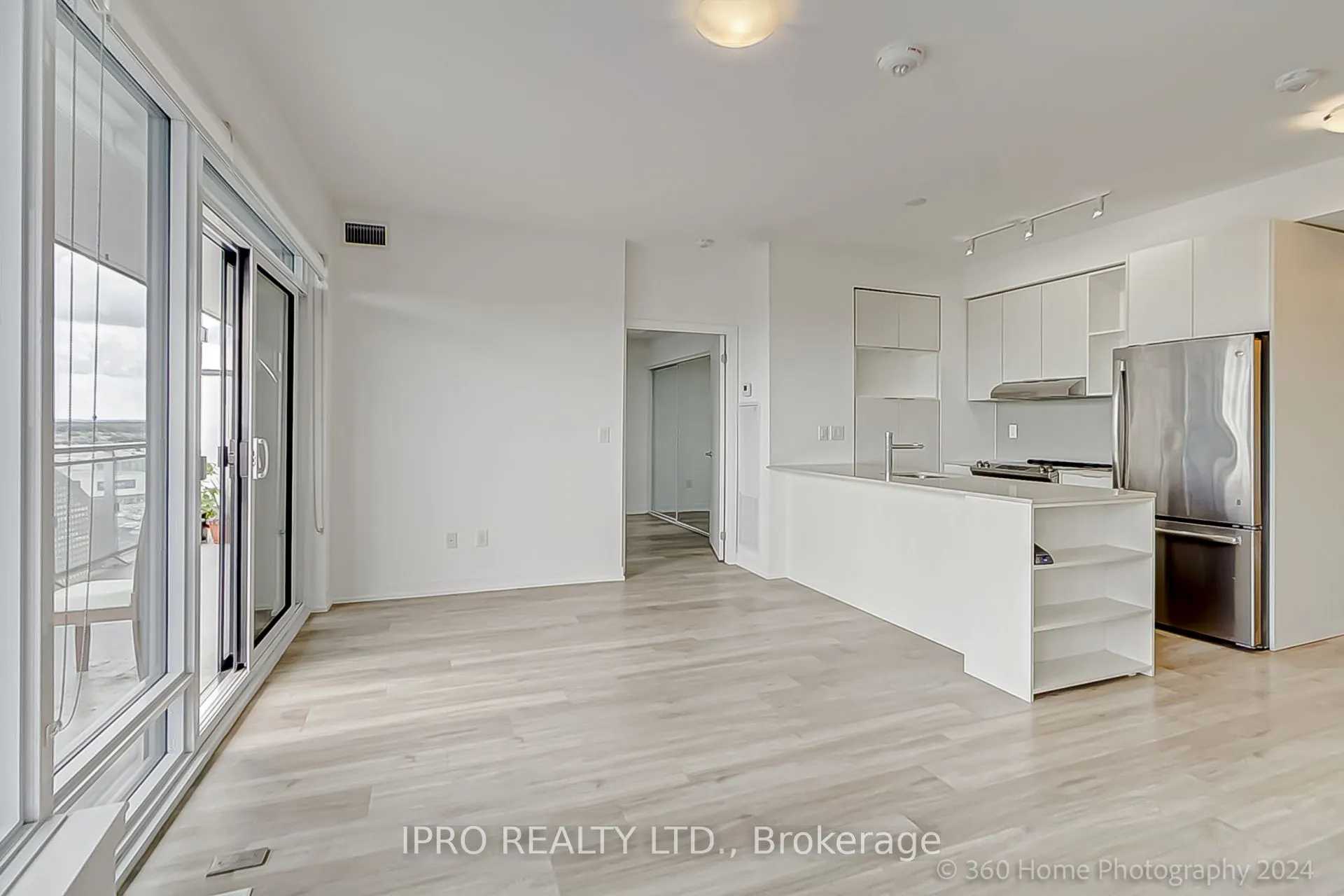 2520 Eglinton Avenue W, #1018