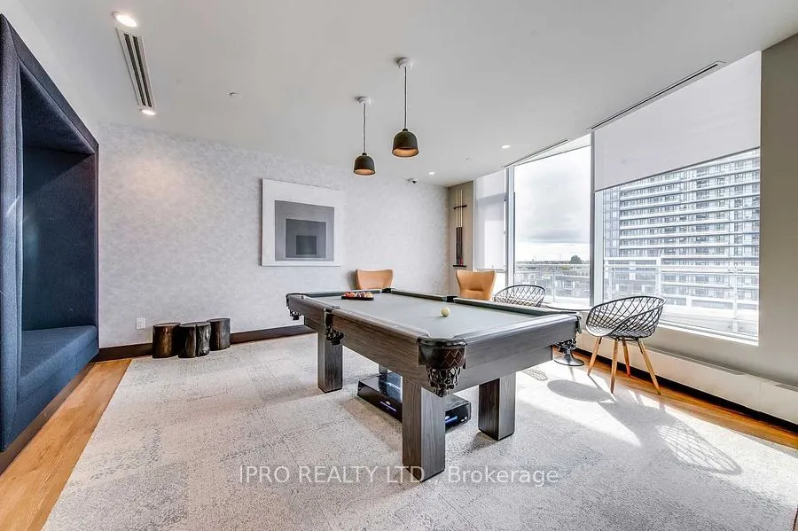 2520 Eglinton Avenue W, #1018
