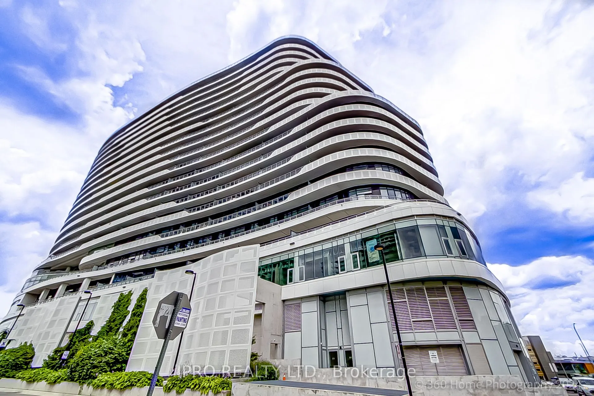 2520 Eglinton Avenue W, #1018