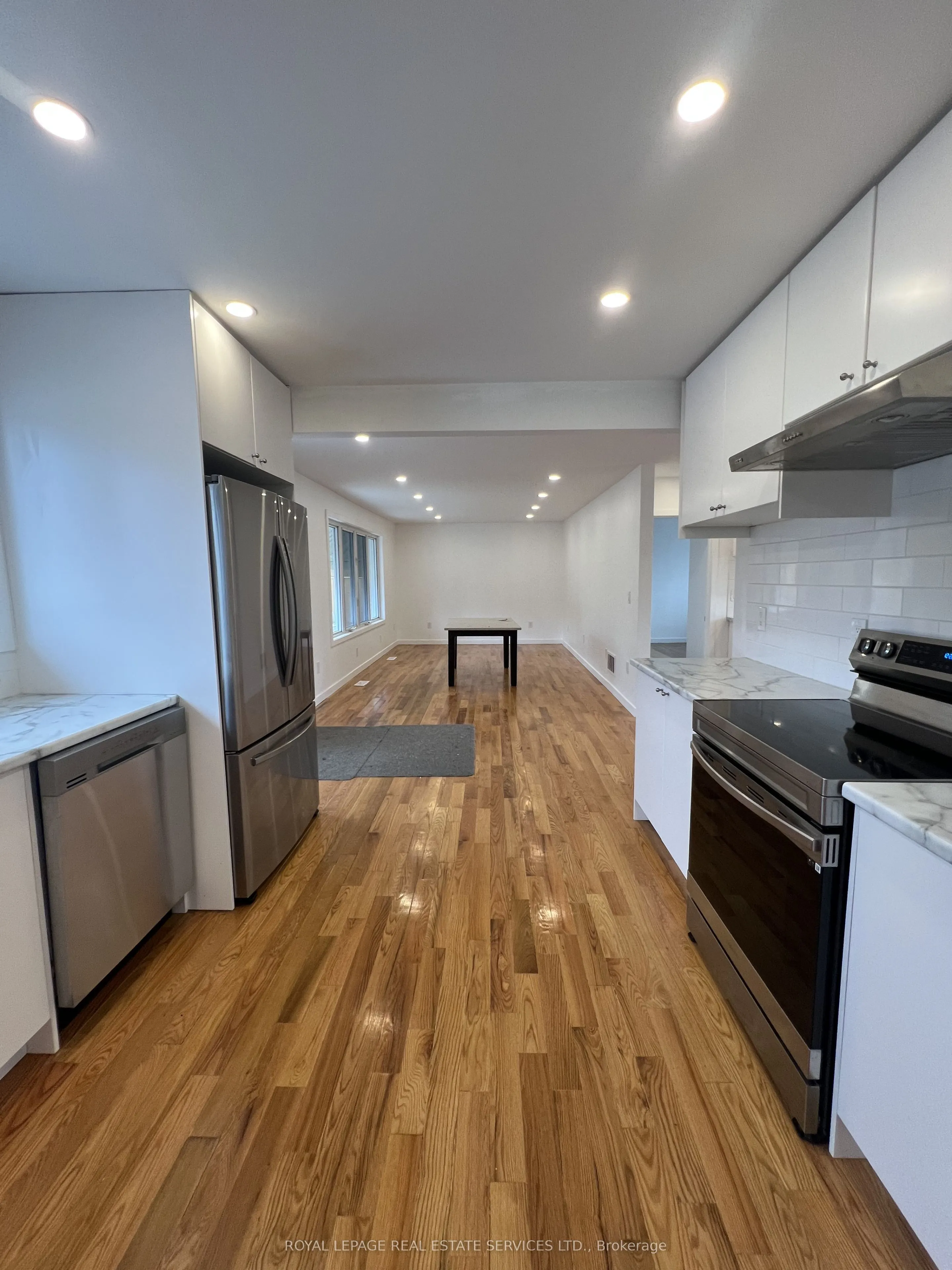 2202 Mount Forest Drive, #Upper Level