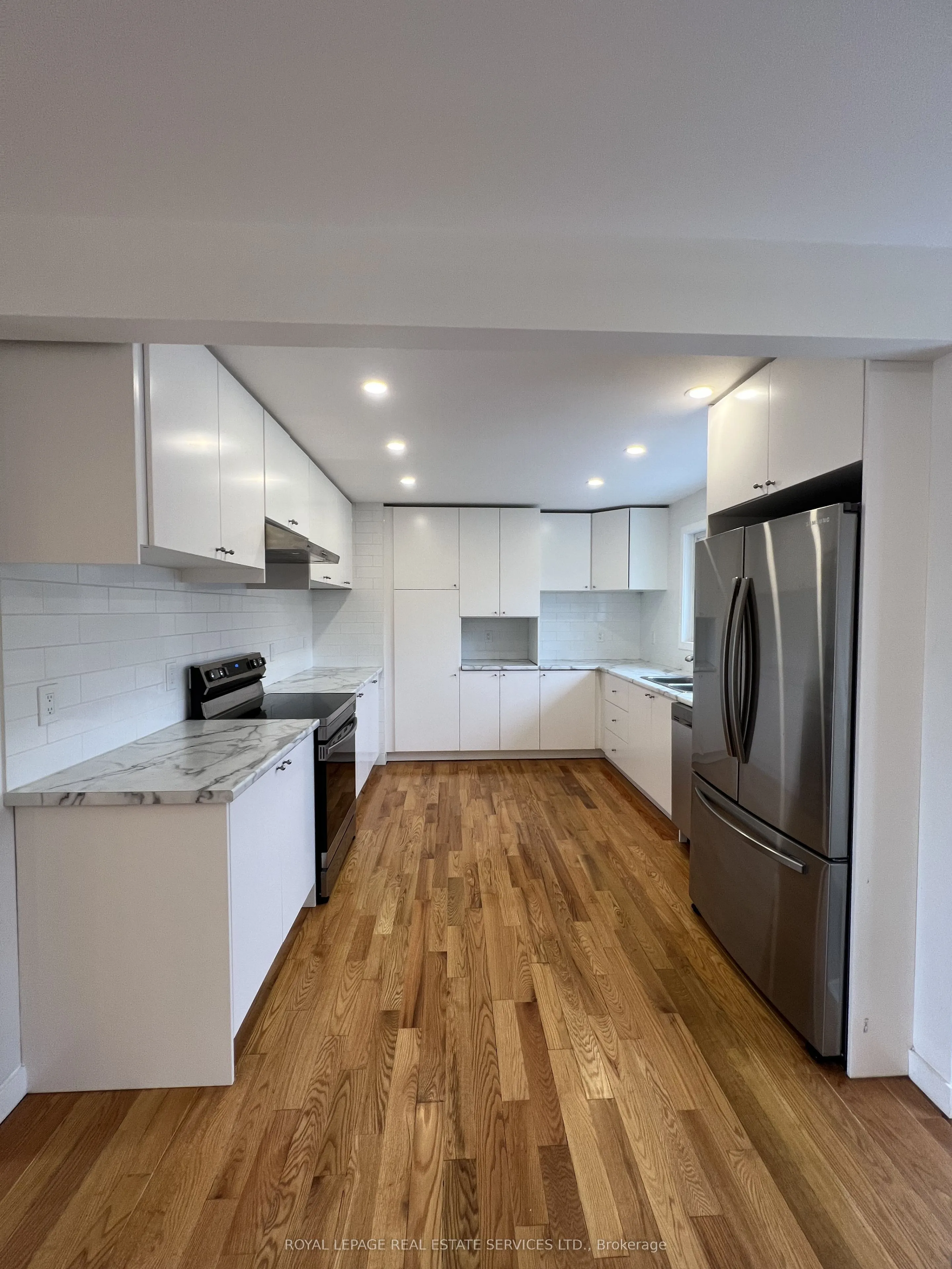 2202 Mount Forest Drive, #Upper Level