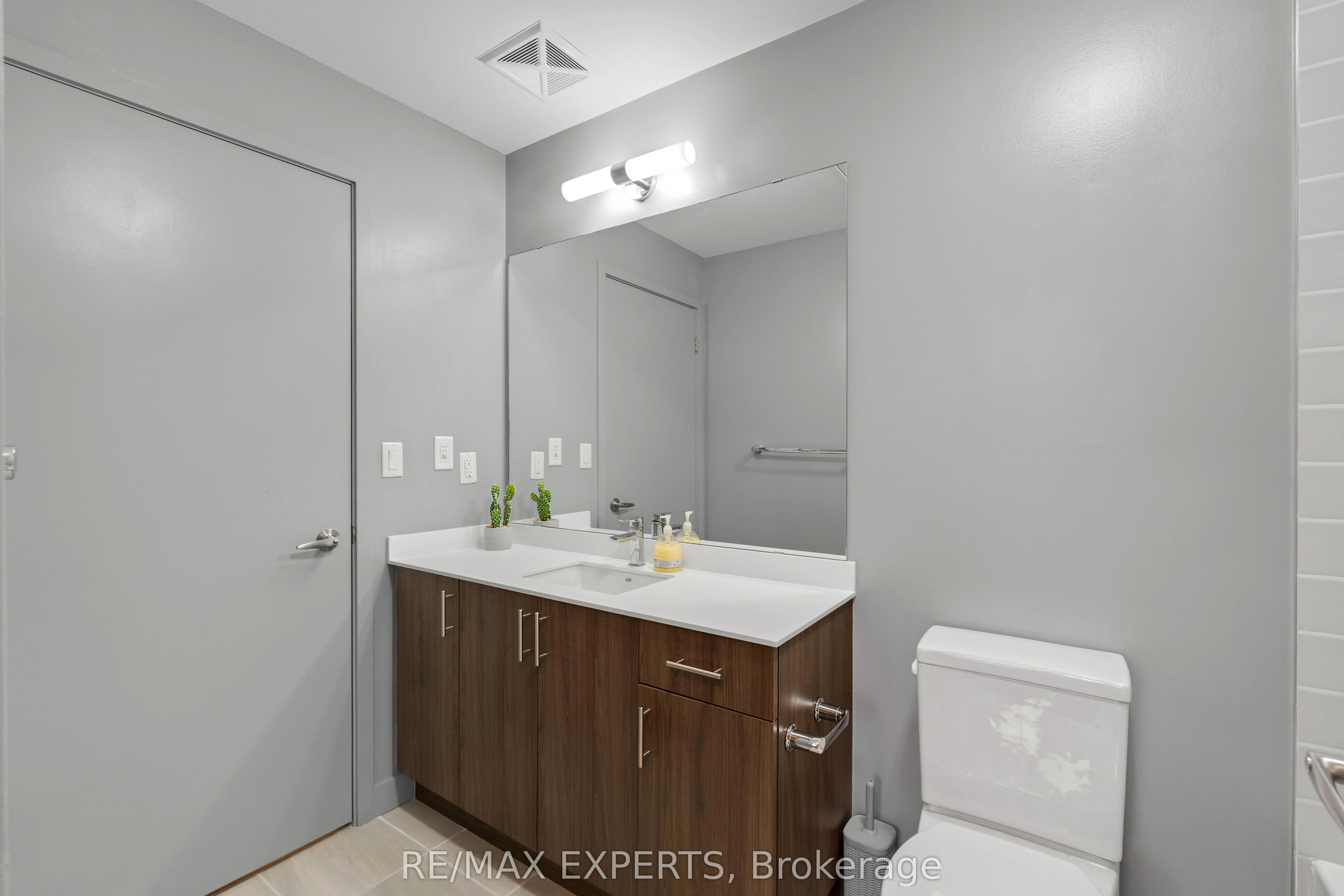 210 Sabina Drive, #208