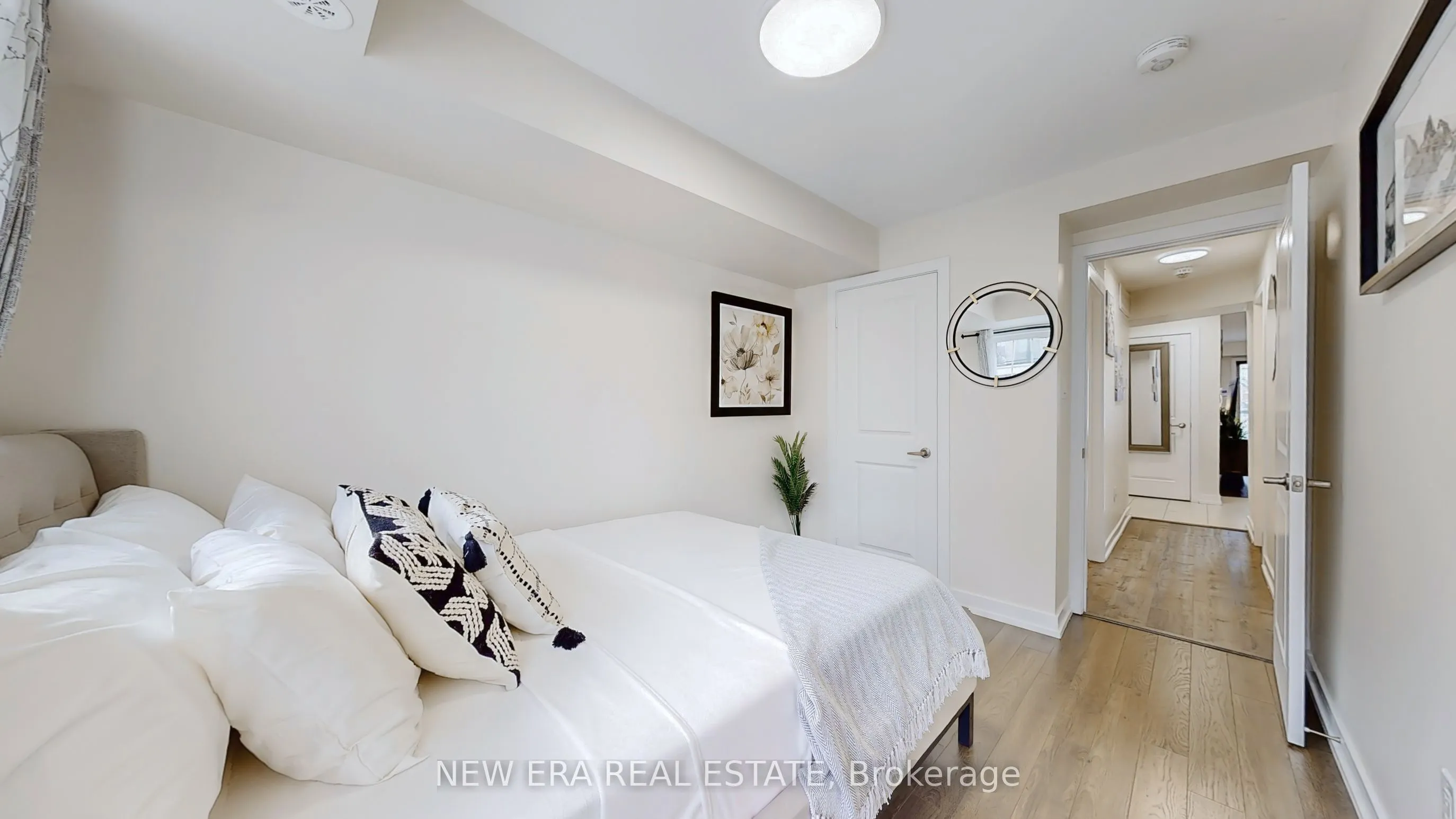 2335 Sheppard Avenue W, #34