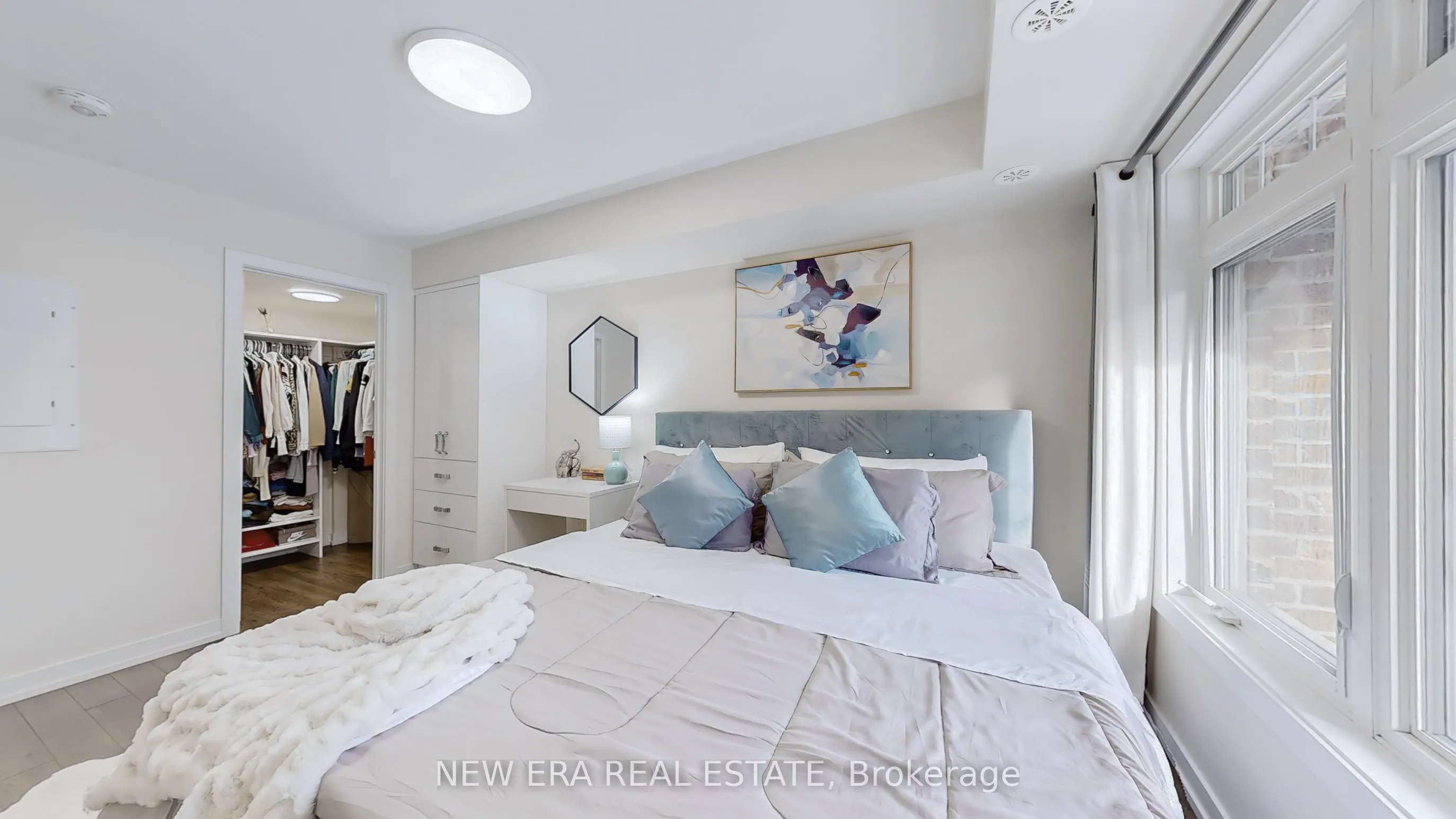 2335 Sheppard Avenue W, #34