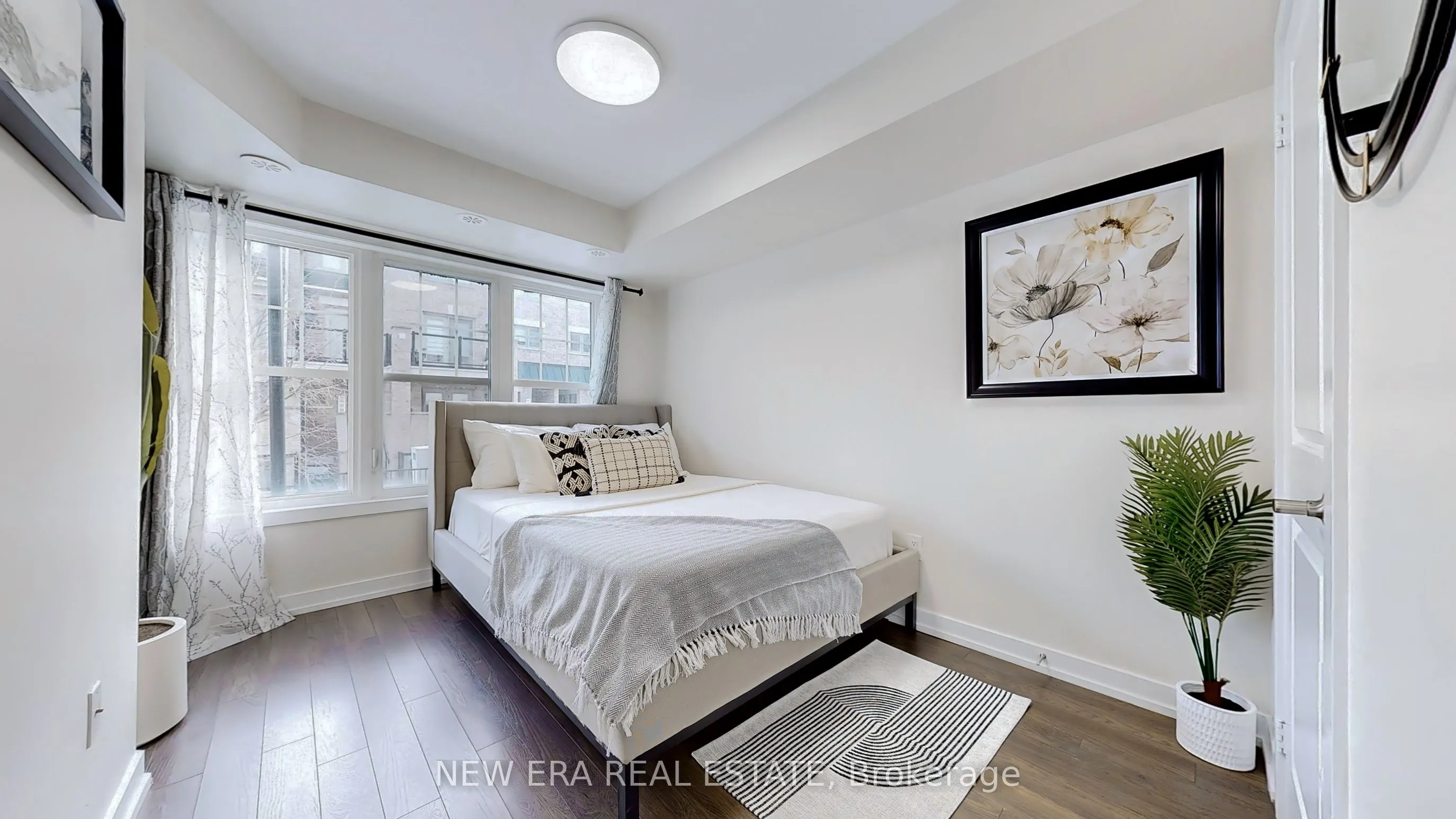 2335 Sheppard Avenue W, #34