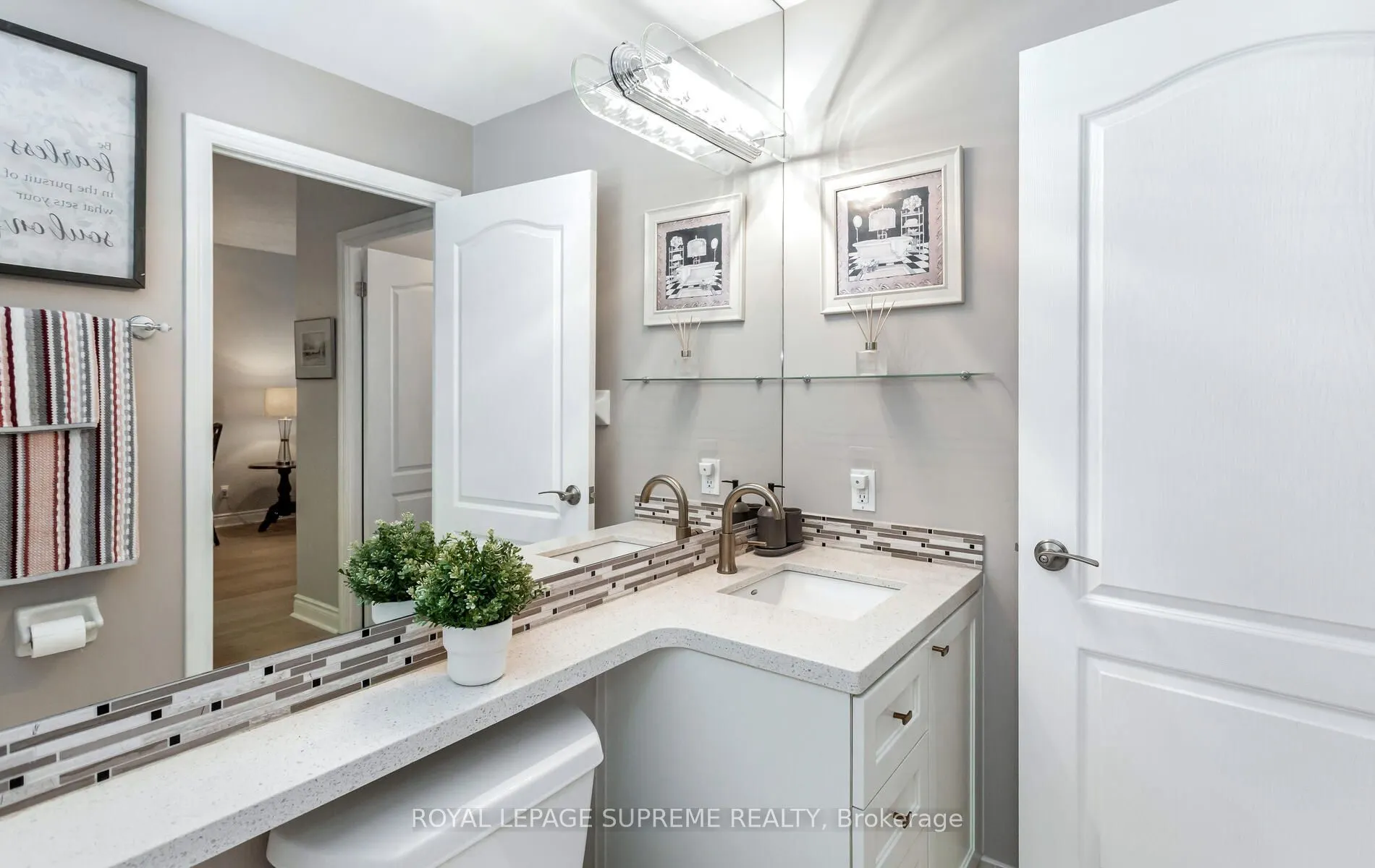 2 Aberfoyle Crescent, #411