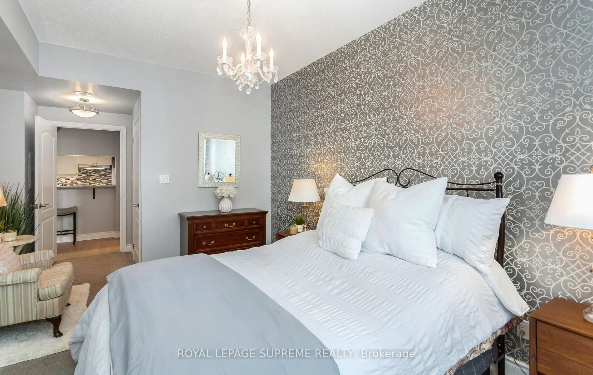 2 Aberfoyle Crescent, #411