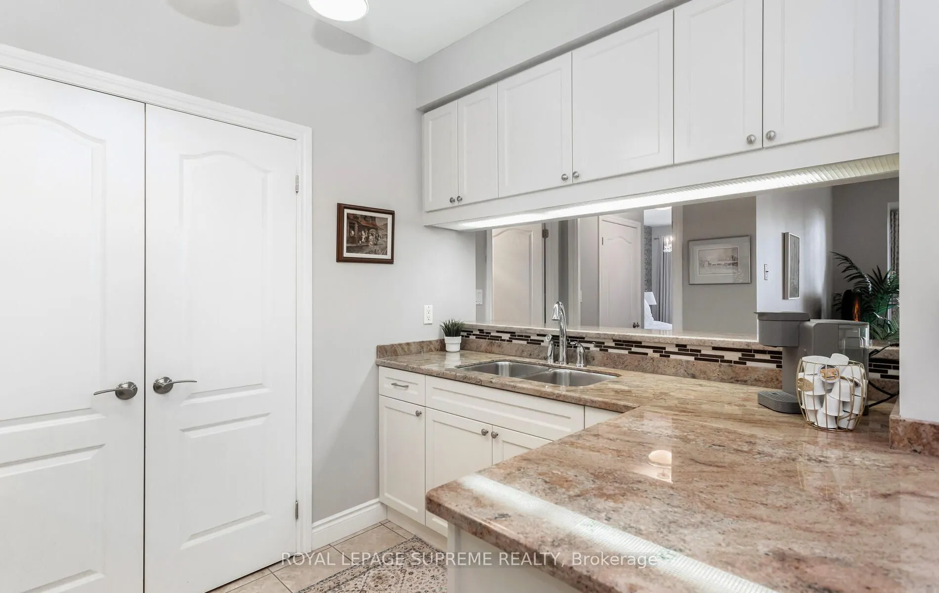 2 Aberfoyle Crescent, #411
