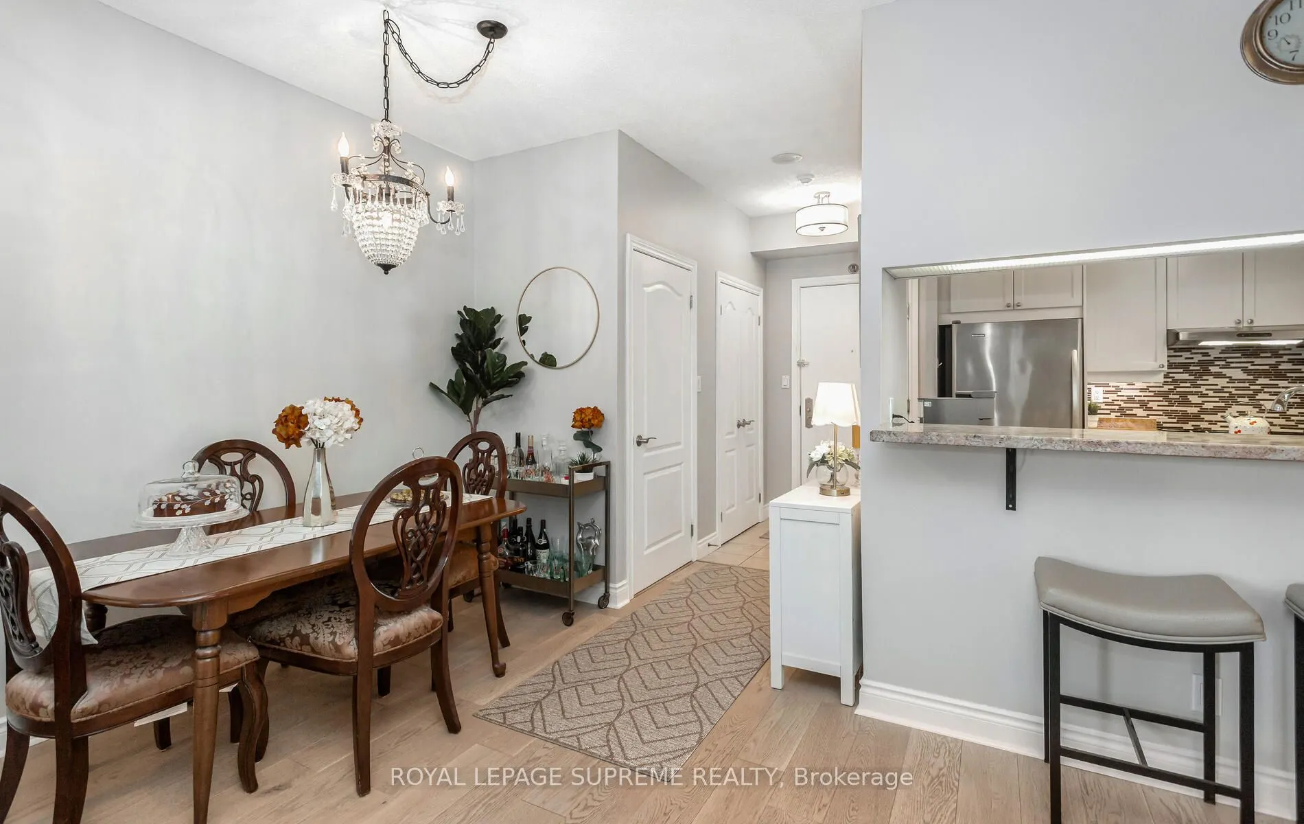 2 Aberfoyle Crescent, #411