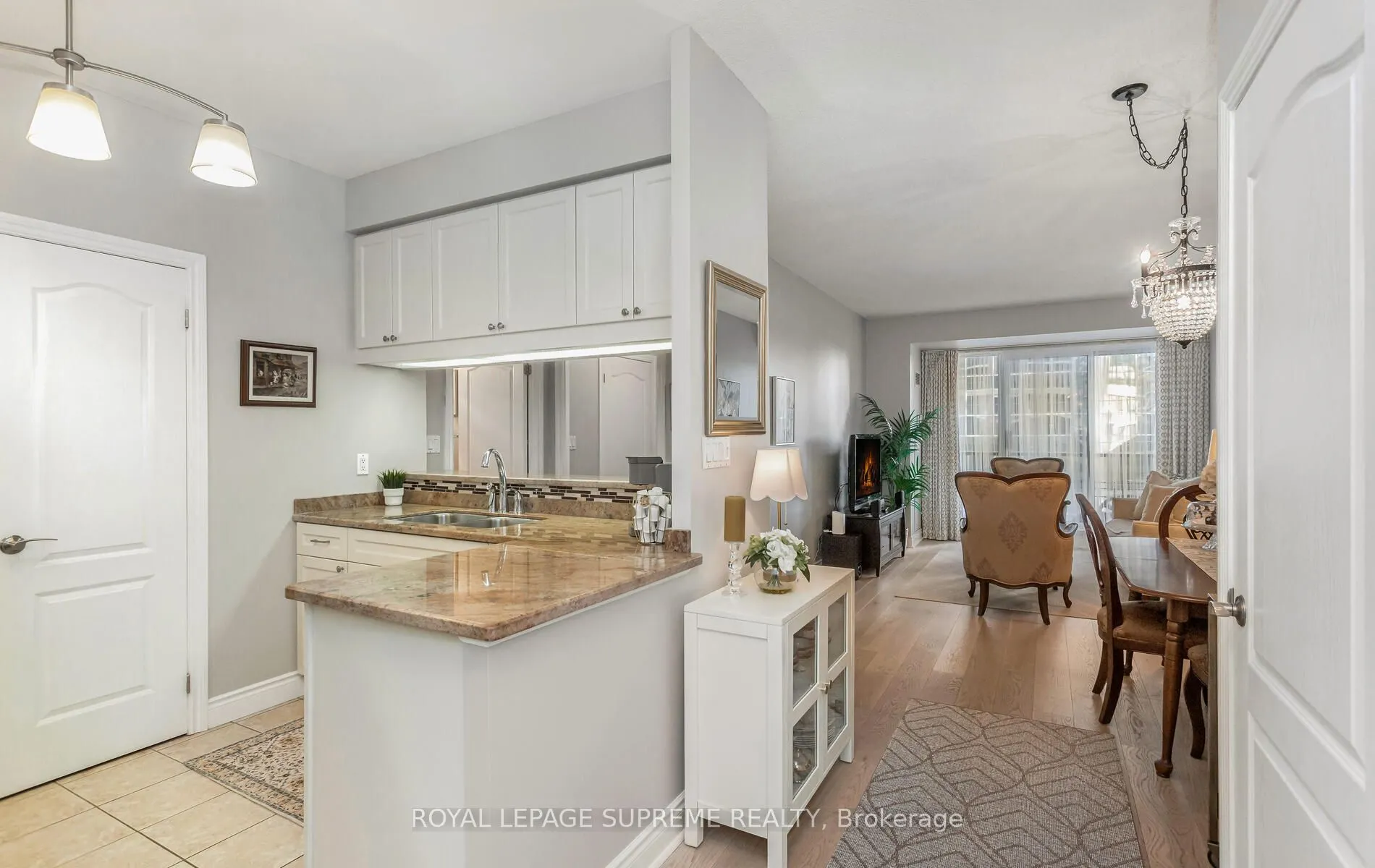 2 Aberfoyle Crescent, #411
