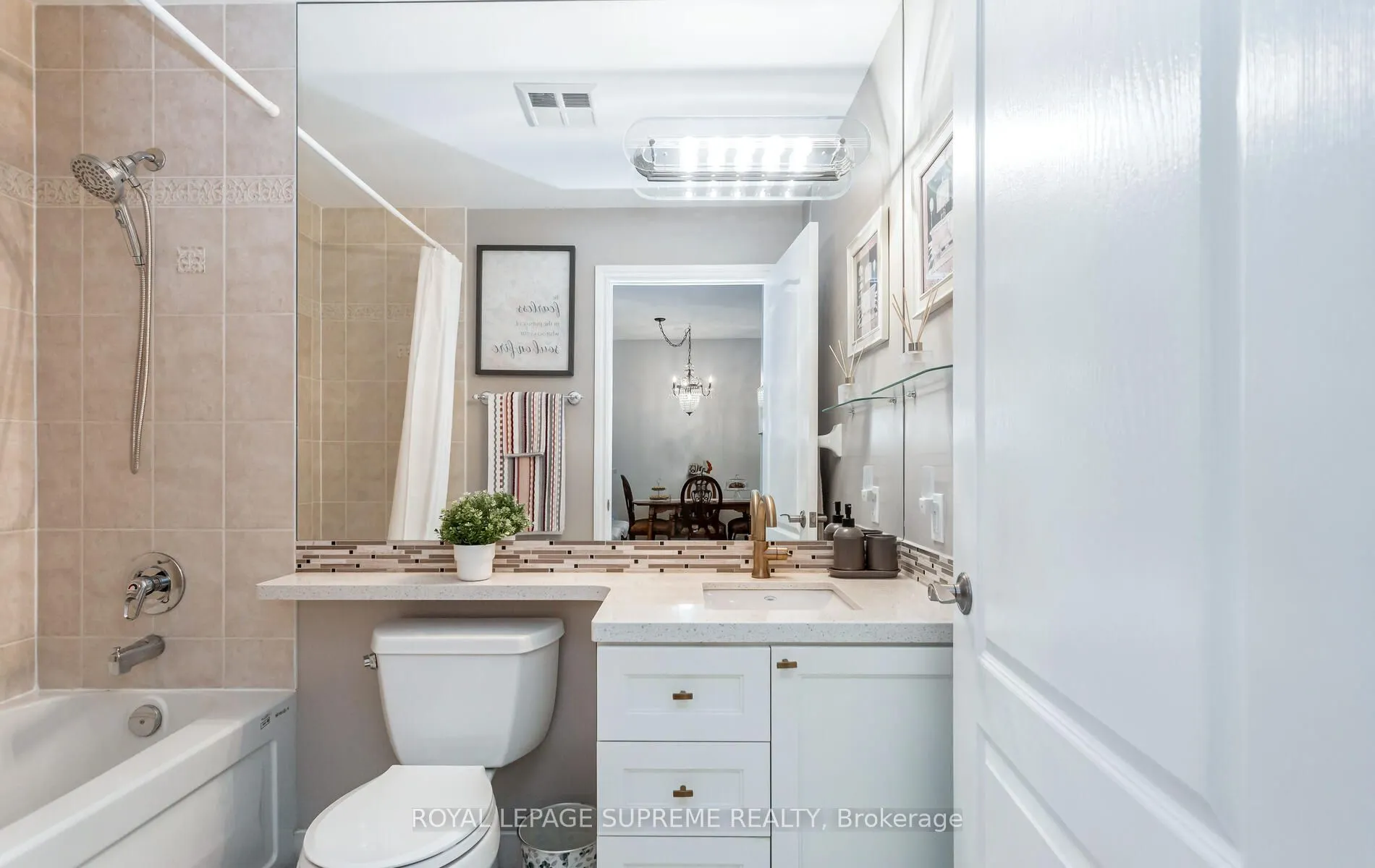 2 Aberfoyle Crescent, #411