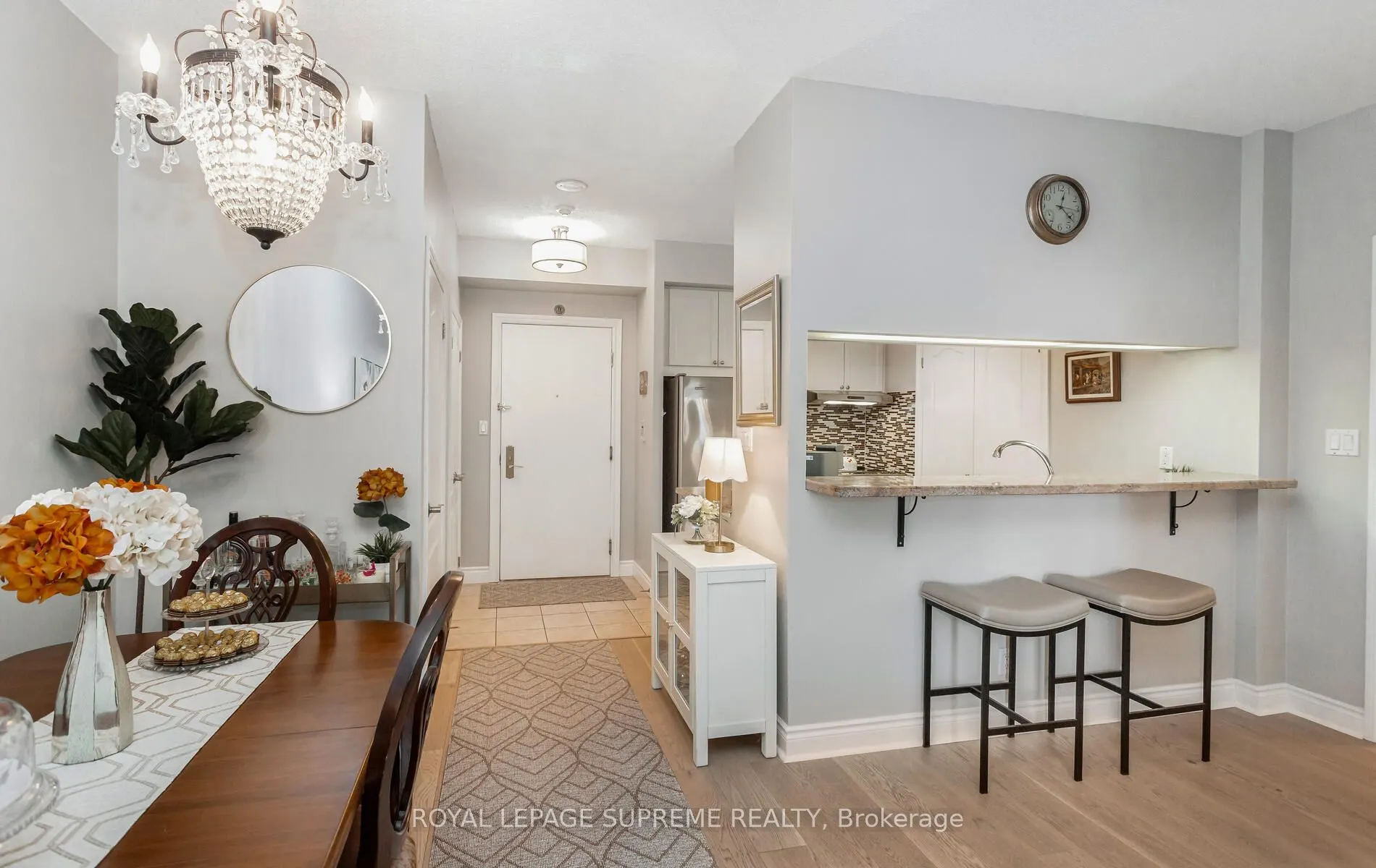 2 Aberfoyle Crescent, #411