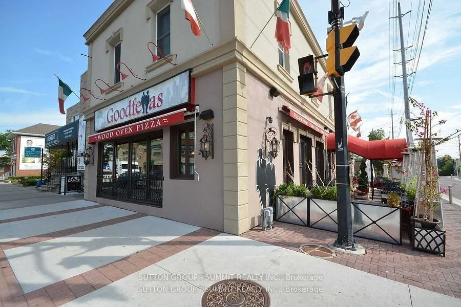 16 Ontario Street W
