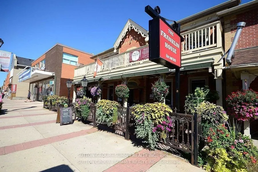 16 Ontario Street W