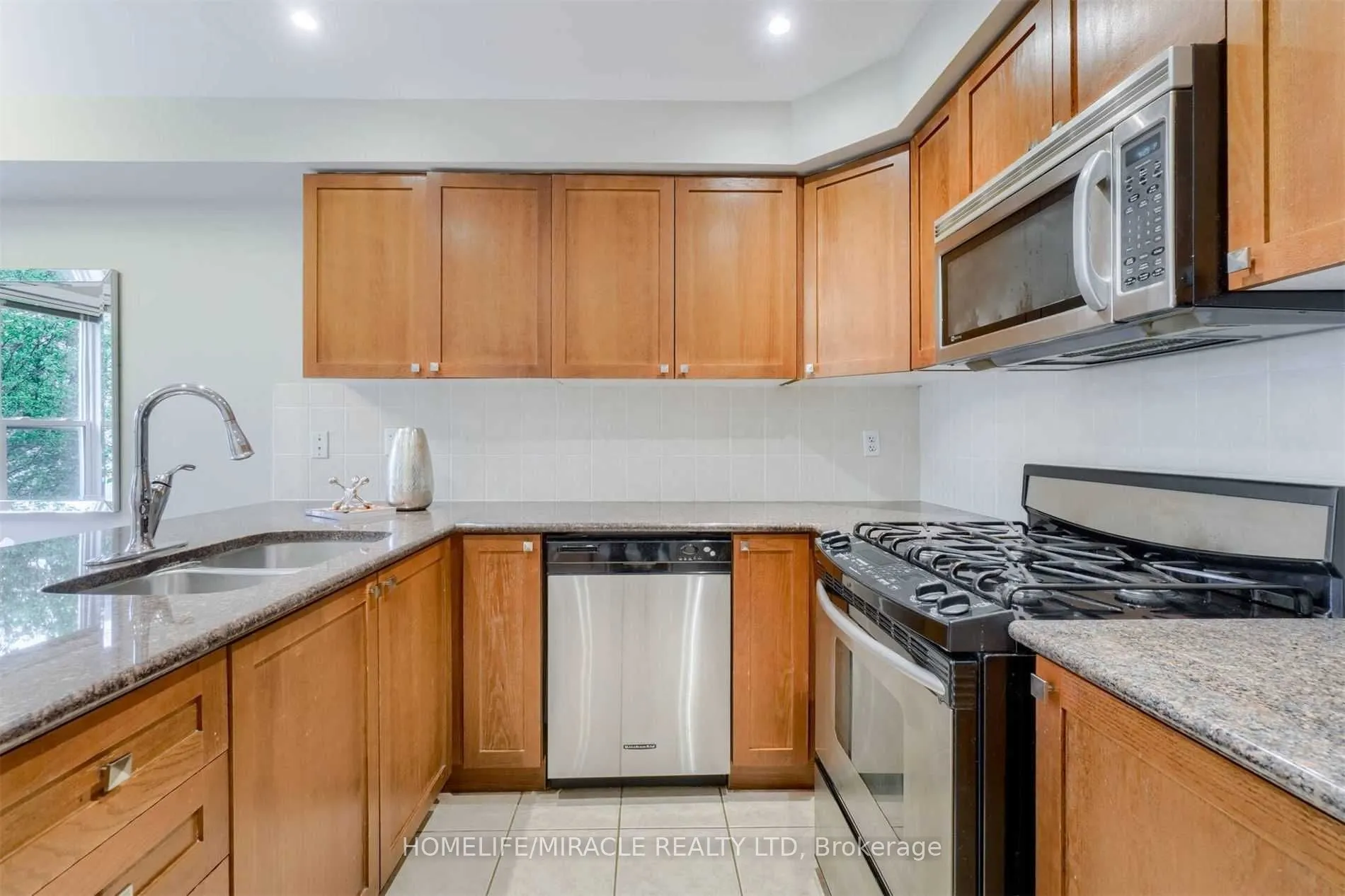 5980 Whitehorn Avenue, #122