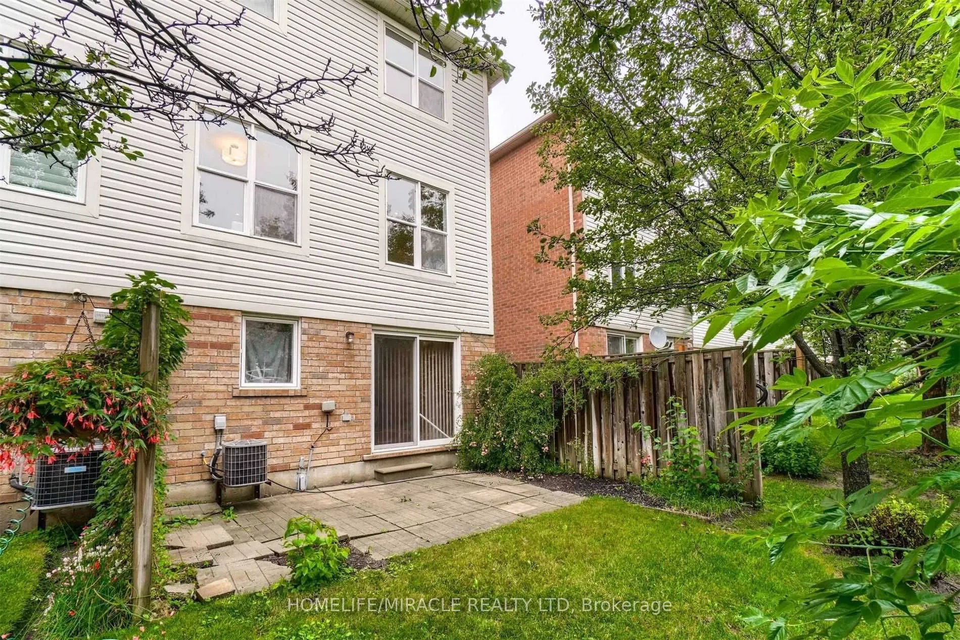 5980 Whitehorn Avenue, #122