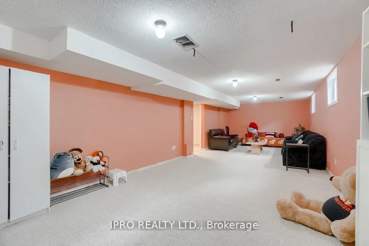 1236 Fleet Street