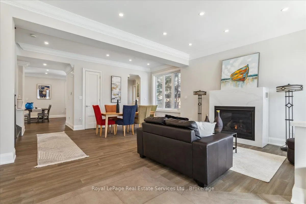 1211 Pinegrove Road
